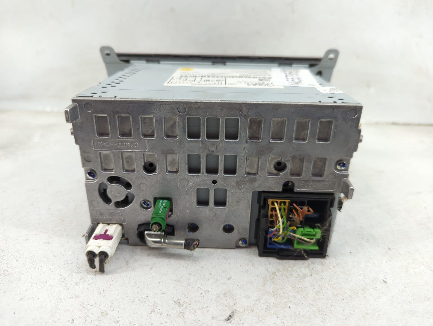 2010-2012 Audi A4 Radio AM FM Cd Player Receiver Replacement P/N:8T1035186R CQ-JA1962G Fits OEM Used Auto Parts - Oemusedaut