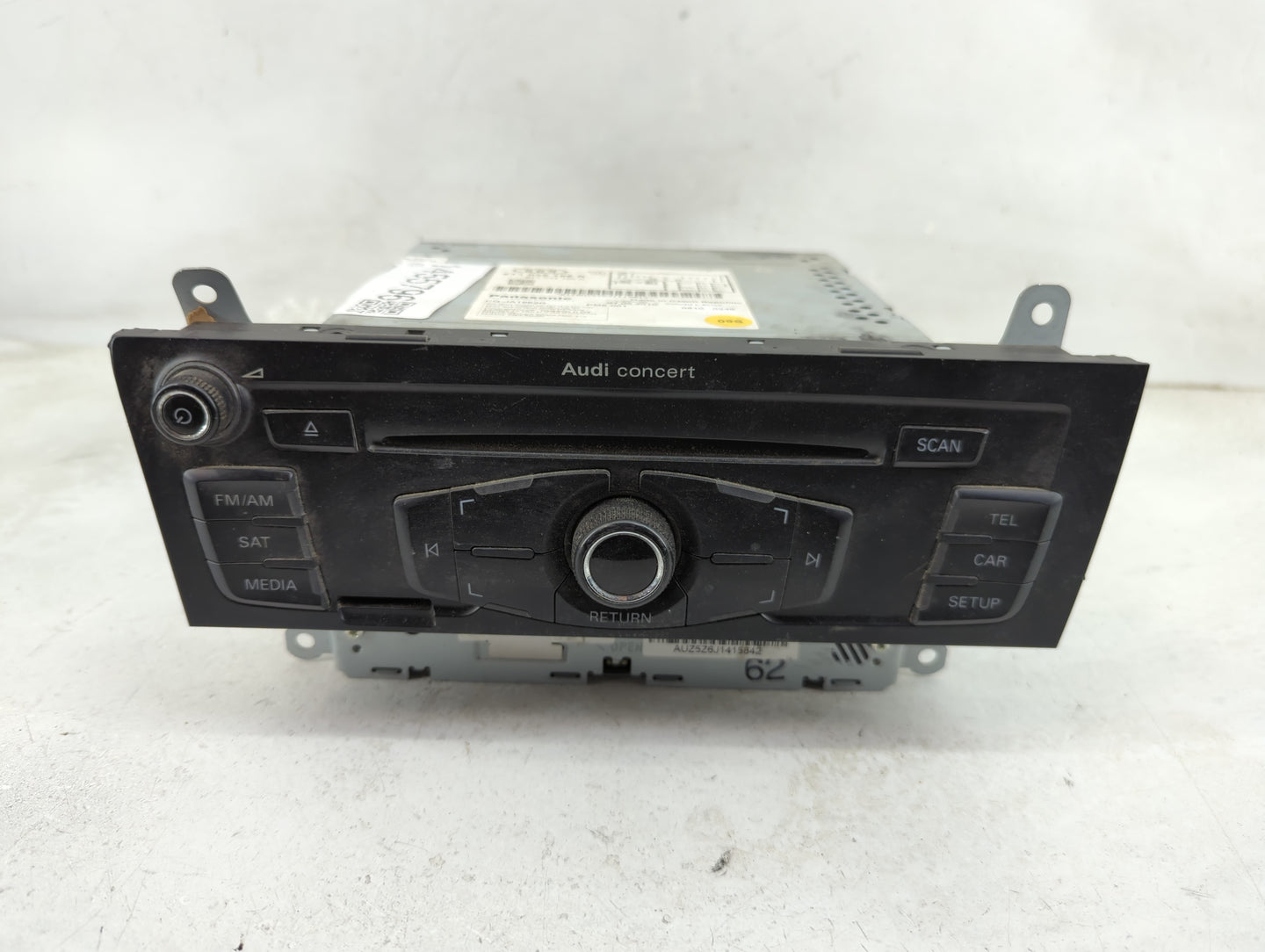 2010-2012 Audi A4 Radio AM FM Cd Player Receiver Replacement P/N:8T1035186R CQ-JA1962G Fits OEM Used Auto Parts - Oemusedaut
