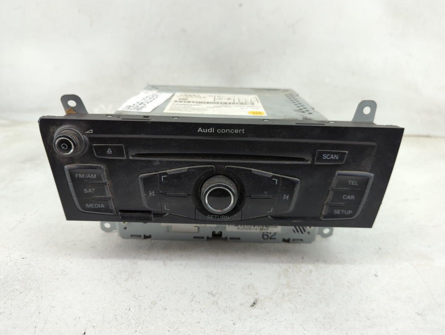 2010-2012 Audi A4 Radio AM FM Cd Player Receiver Replacement P/N:8T1035186R CQ-JA1962G Fits OEM Used Auto Parts - Oemusedaut