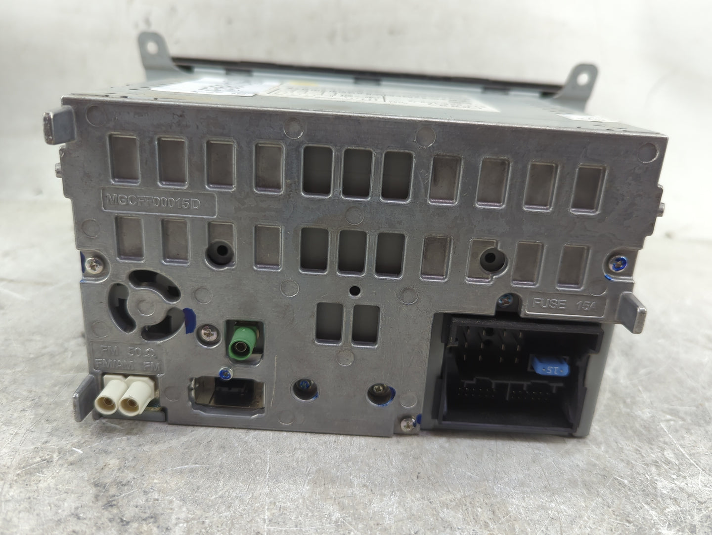 2010-2012 Audi A4 Radio AM FM Cd Player Receiver Replacement P/N:8T1035186R CQ-JA1962G Fits OEM Used Auto Parts - Oemusedaut