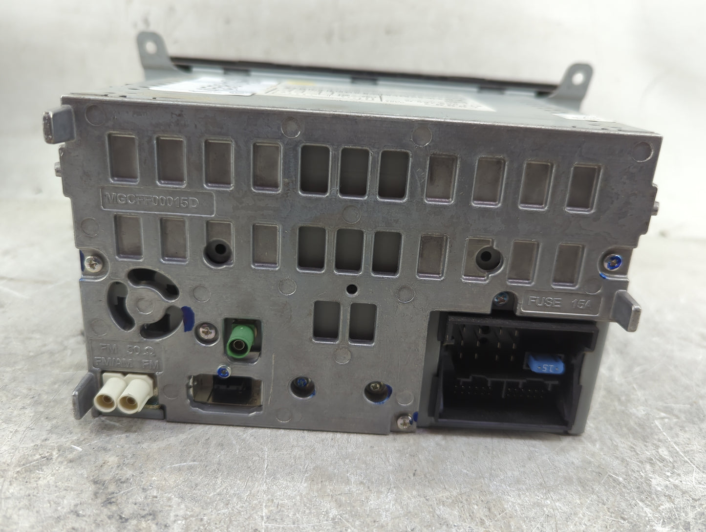 2010-2012 Audi A4 Radio AM FM Cd Player Receiver Replacement P/N:8T1035186R CQ-JA1962G Fits OEM Used Auto Parts - Oemusedaut