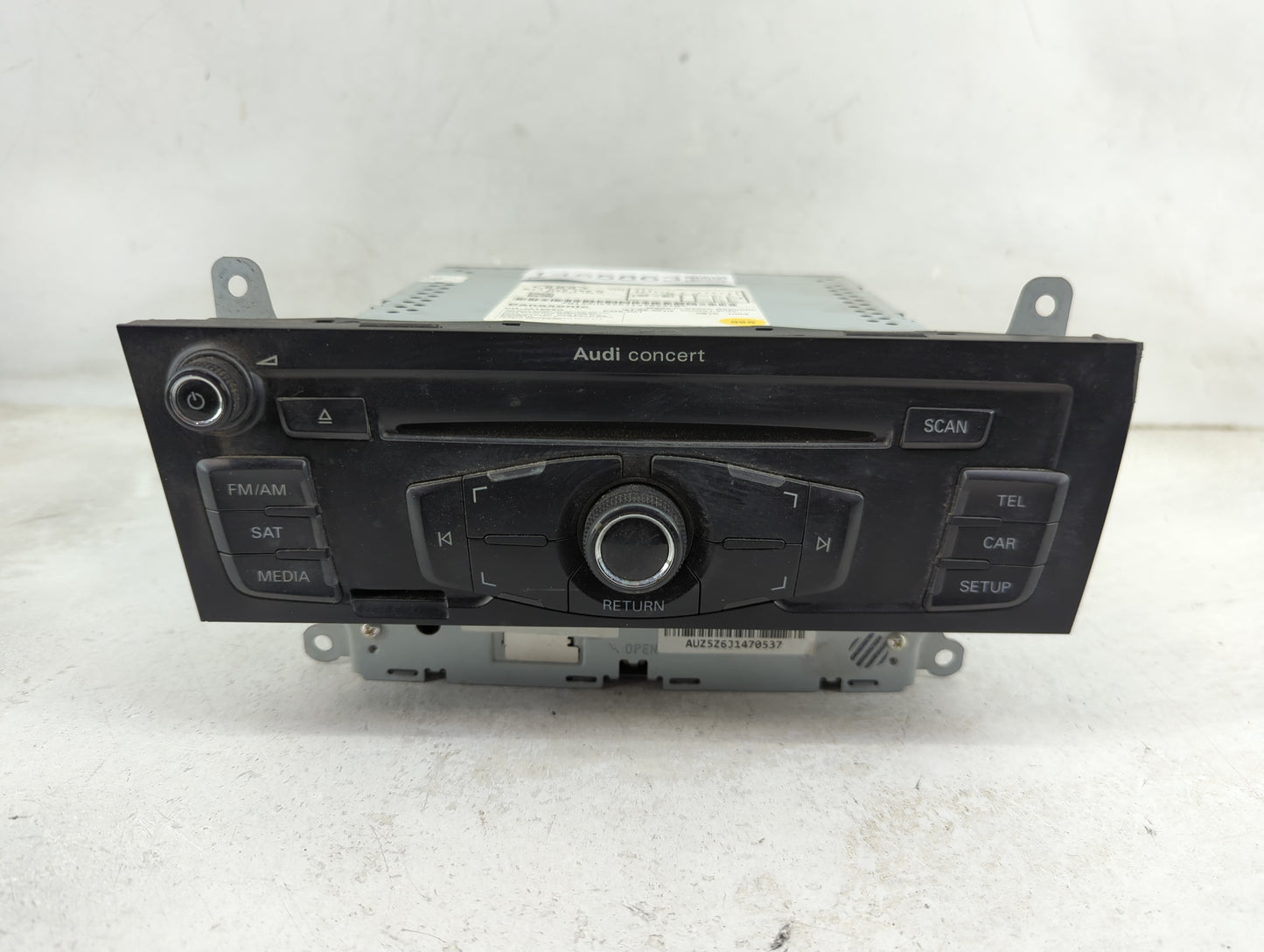 2010-2012 Audi A4 Radio AM FM Cd Player Receiver Replacement P/N:8T1035186R CQ-JA1962G Fits OEM Used Auto Parts - Oemusedaut