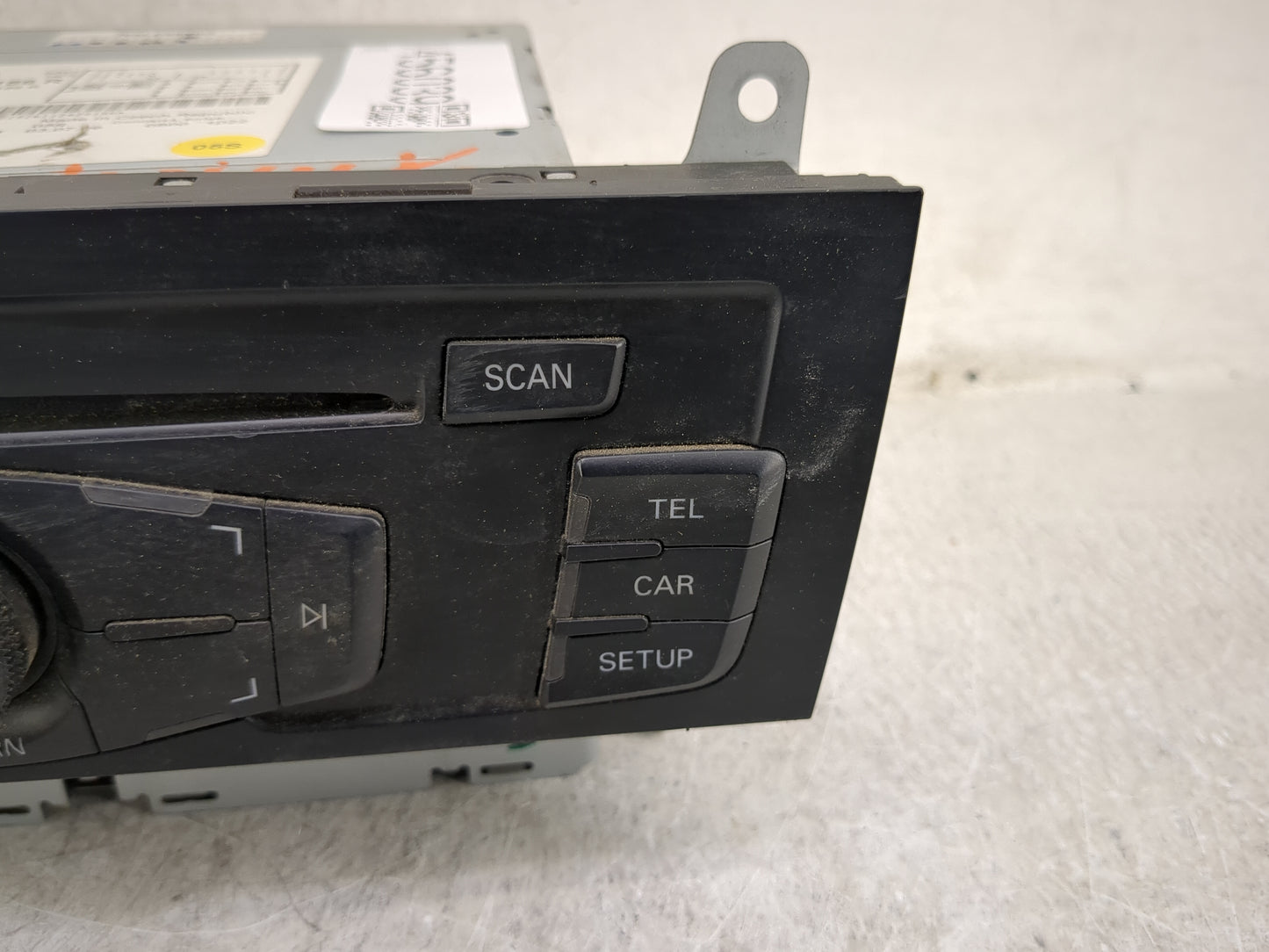 2010-2012 Audi A4 Radio AM FM Cd Player Receiver Replacement P/N:8T1035186R CQ-JA1962G Fits OEM Used Auto Parts - Oemusedaut