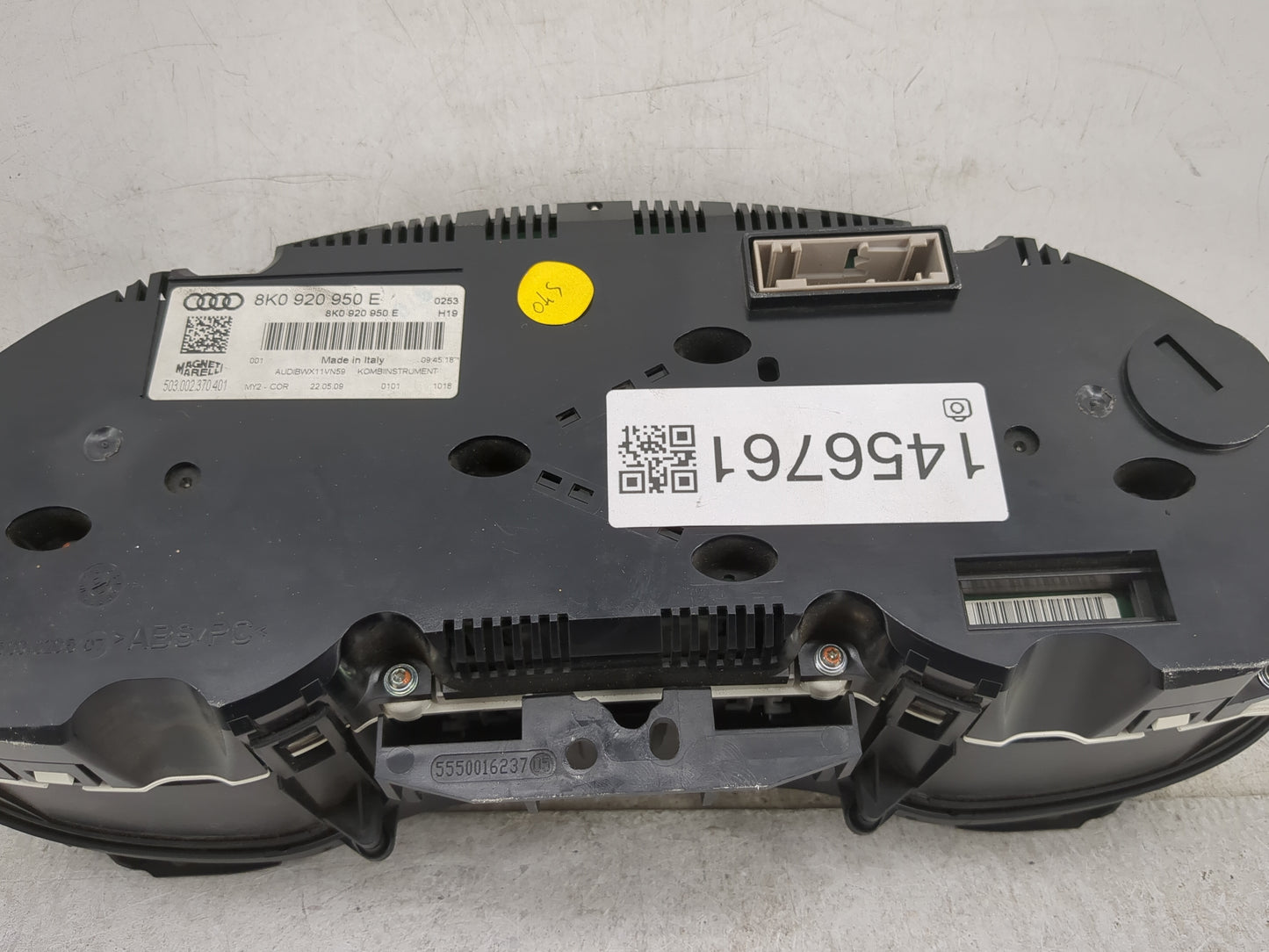 2010-2012 Audi A4 Instrument Cluster Speedometer Gauges P/N:8K0 920 950 E Miles: Fits Fits 2010 2011 2012 OEM Used Auto Part