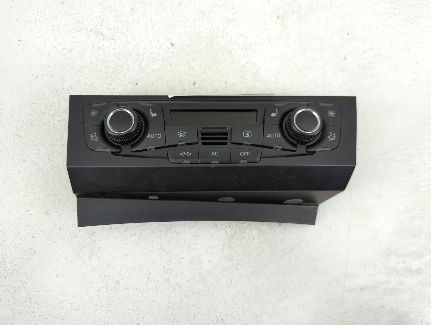 2009-2012 Audi A4 Climate Control Module Temperature AC/Heater Replacement P/N:8T1 820 043 AQ Fits OEM Used Auto Parts - Oem