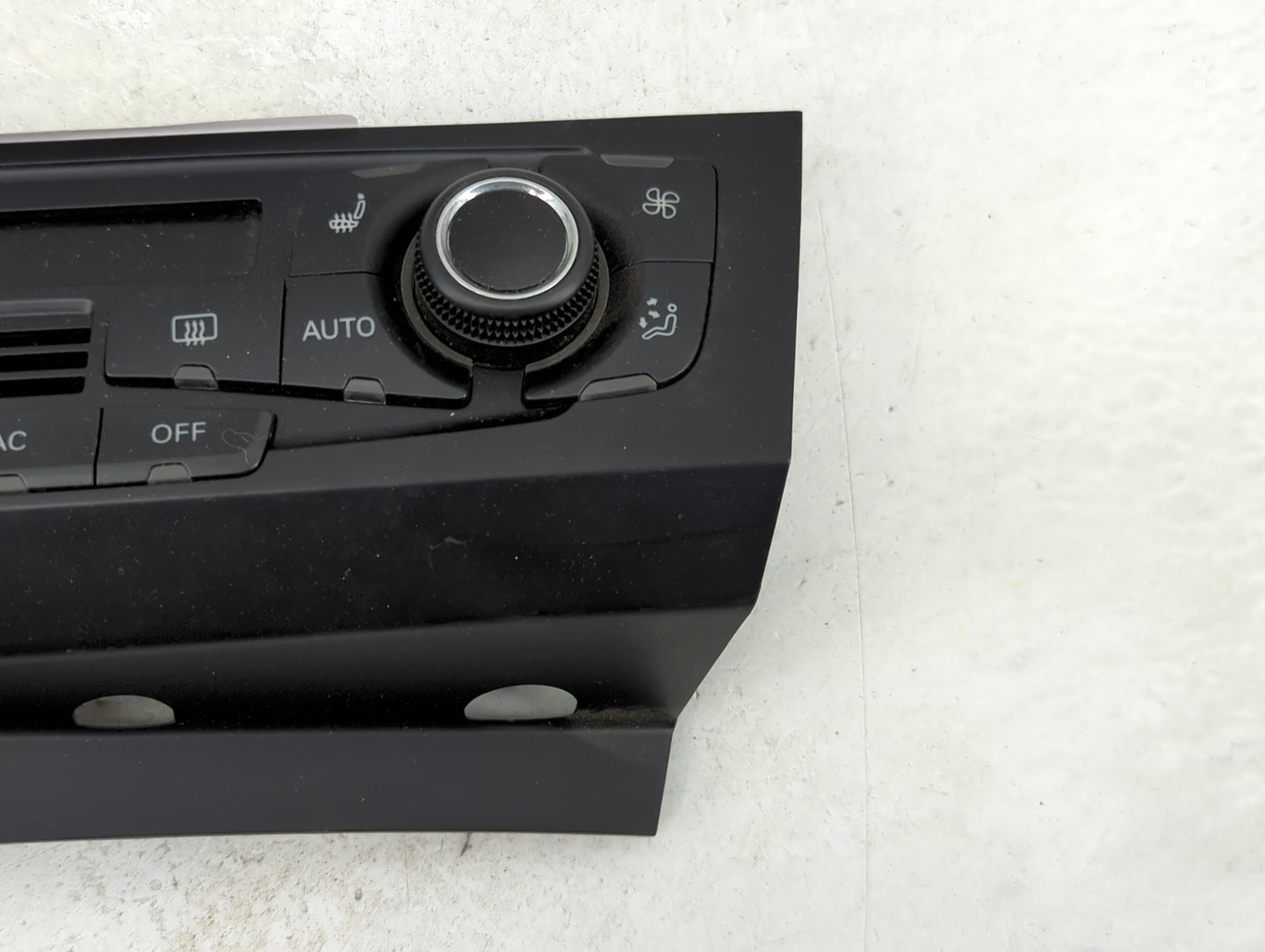 2009-2012 Audi A4 Climate Control Module Temperature AC/Heater Replacement P/N:8T1 820 043 AQ Fits OEM Used Auto Parts - Oem