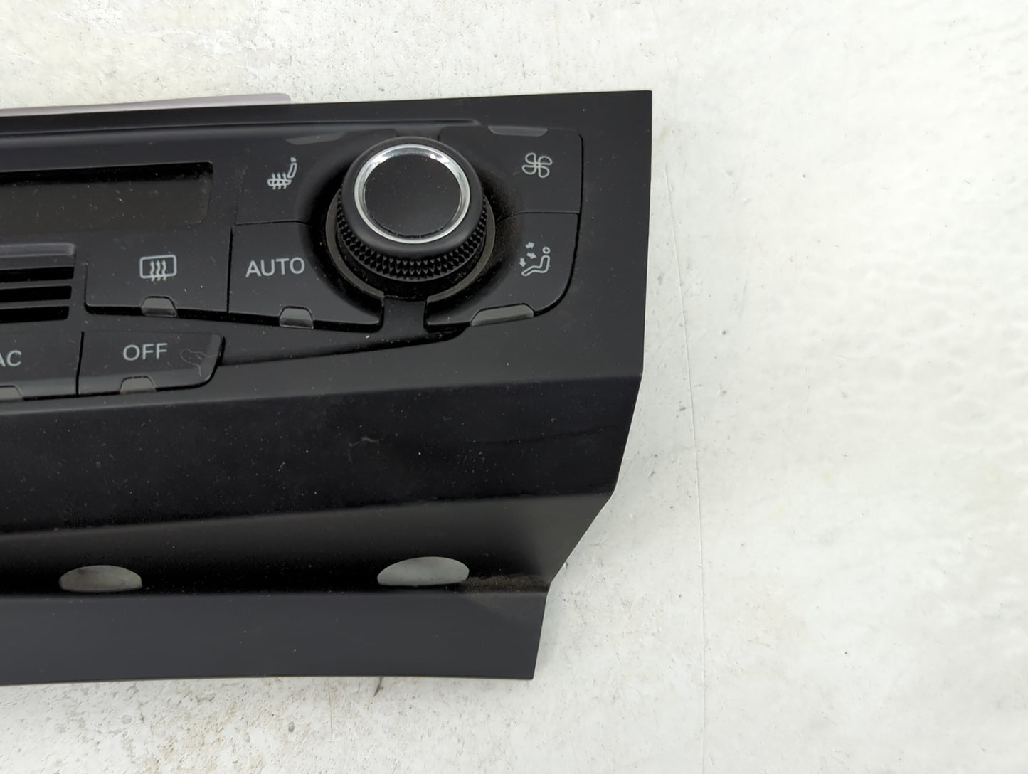 2009-2012 Audi A4 Climate Control Module Temperature AC/Heater Replacement P/N:8T1 820 043 AQ Fits OEM Used Auto Parts - Oem