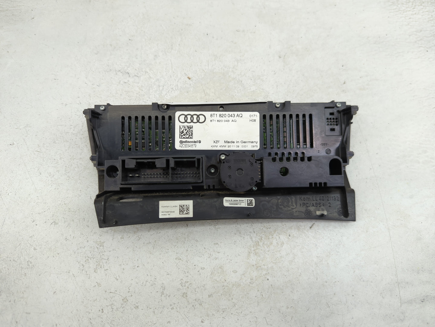 2009-2012 Audi A4 Climate Control Module Temperature AC/Heater Replacement P/N:8T1 820 043 AQ Fits OEM Used Auto Parts - Oem