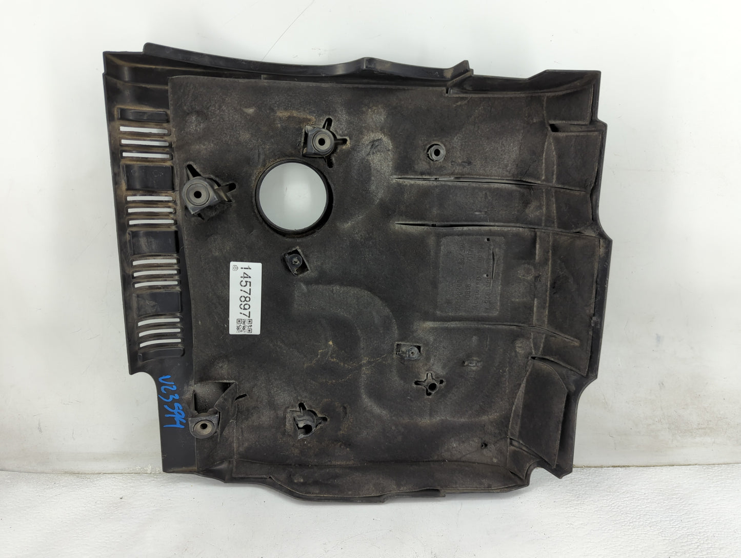 2010 Audi A4 Engine Cover - Oemusedautoparts1.com