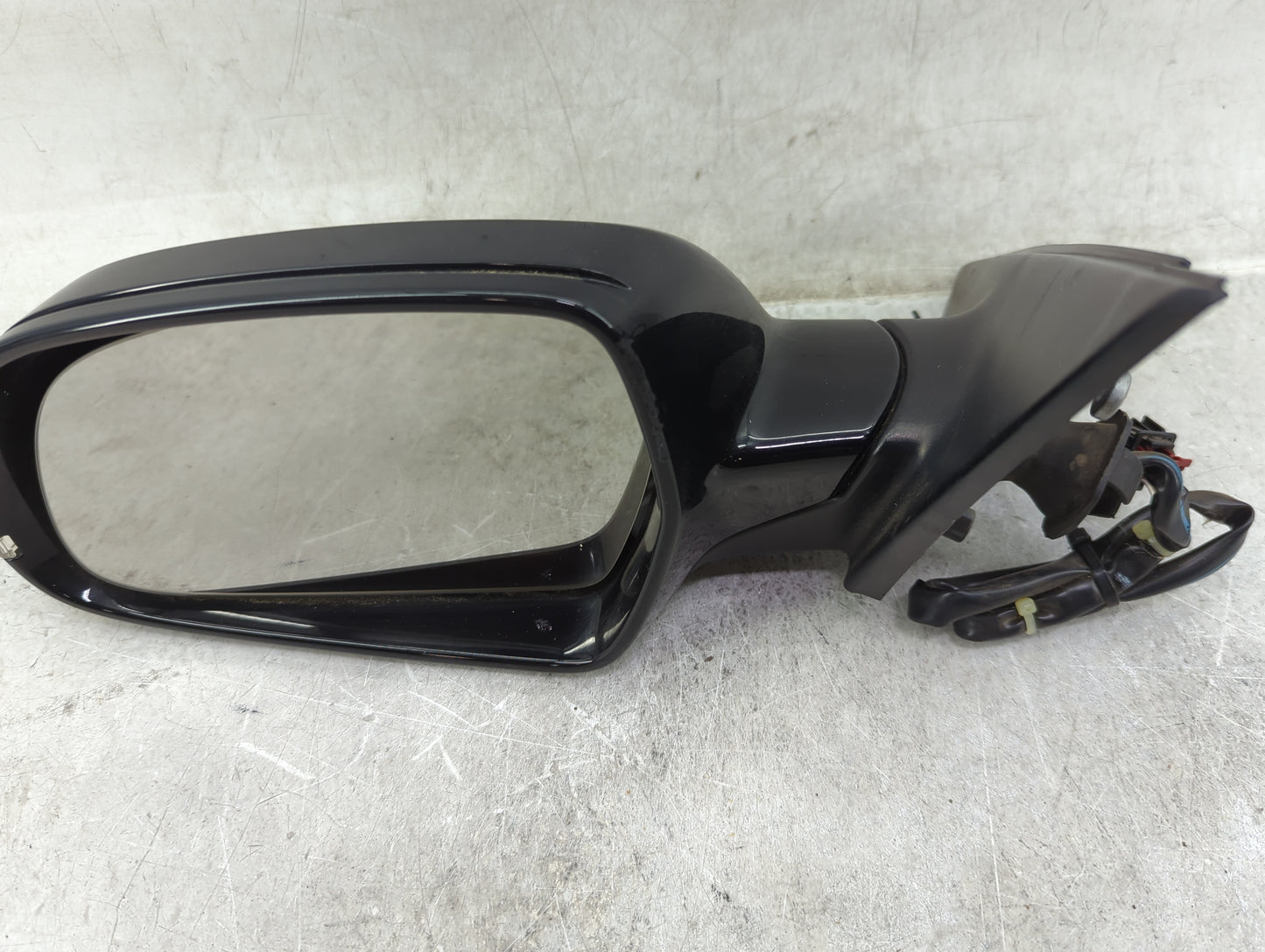 2010-2016 Audi A4 Driver Side View Mirror - Left Door Mirror OEM Used - Oemusedautoparts1.com