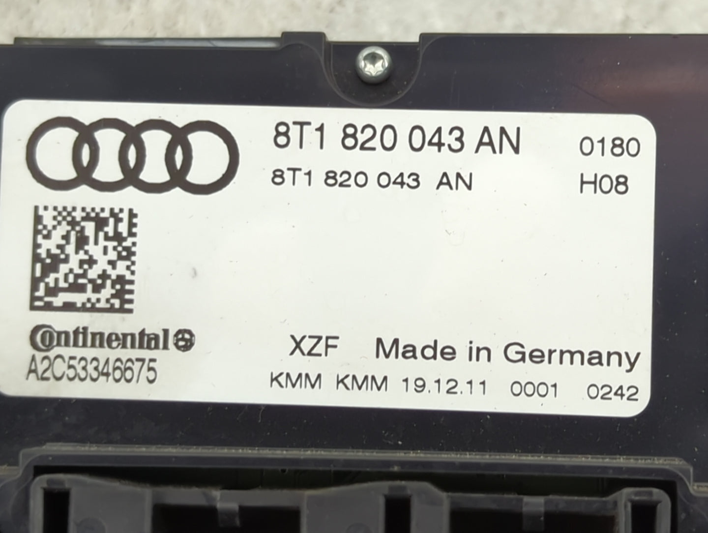 2009-2012 Audi A4 Climate Control Module Temperature AC/Heater Replacement P/N:8T1 820 043 AN Fits Fits 2008 2009 2010 2011 
