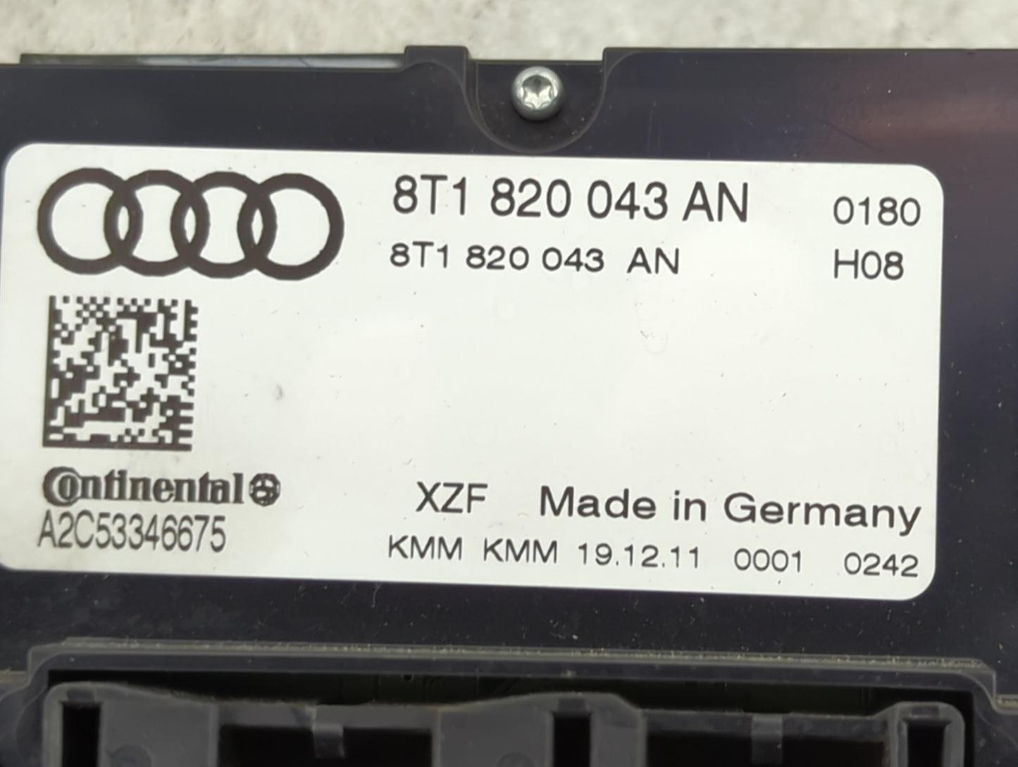 2009-2012 Audi A4 Climate Control Module Temperature AC/Heater Replacement P/N:8T1 820 043 AN Fits Fits 2008 2009 2010 2011 
