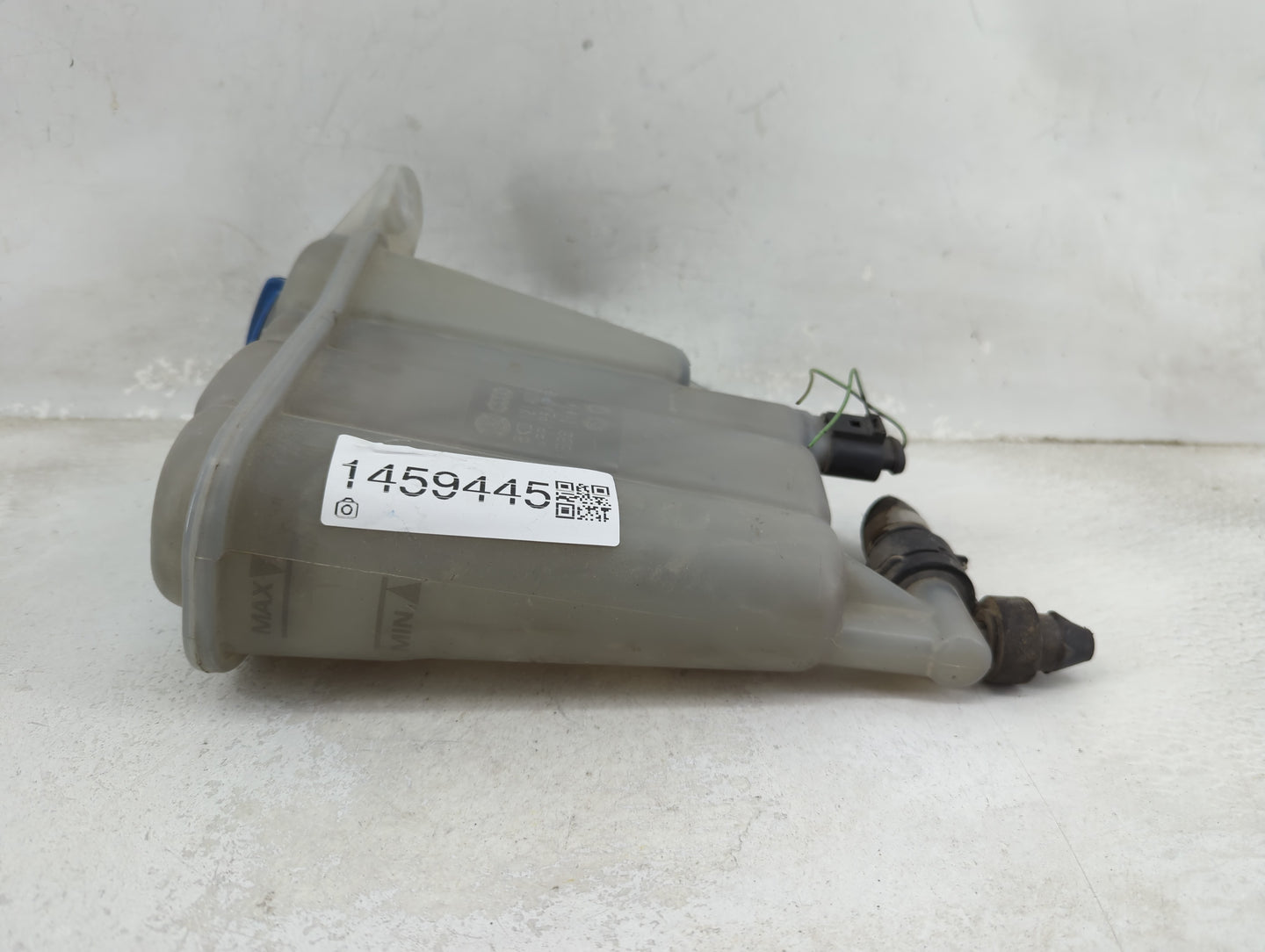 2009-2012 Audi A4 Radiator Coolant Overflow Expansion Tank Bottle 1459445 - Oemusedautoparts1.com