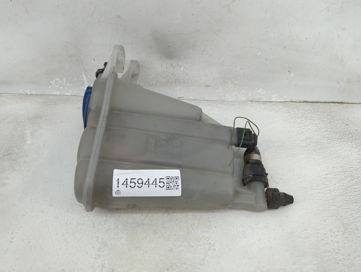 2009-2012 Audi A4 Radiator Coolant Overflow Expansion Tank Bottle 1459445 - Oemusedautoparts1.com