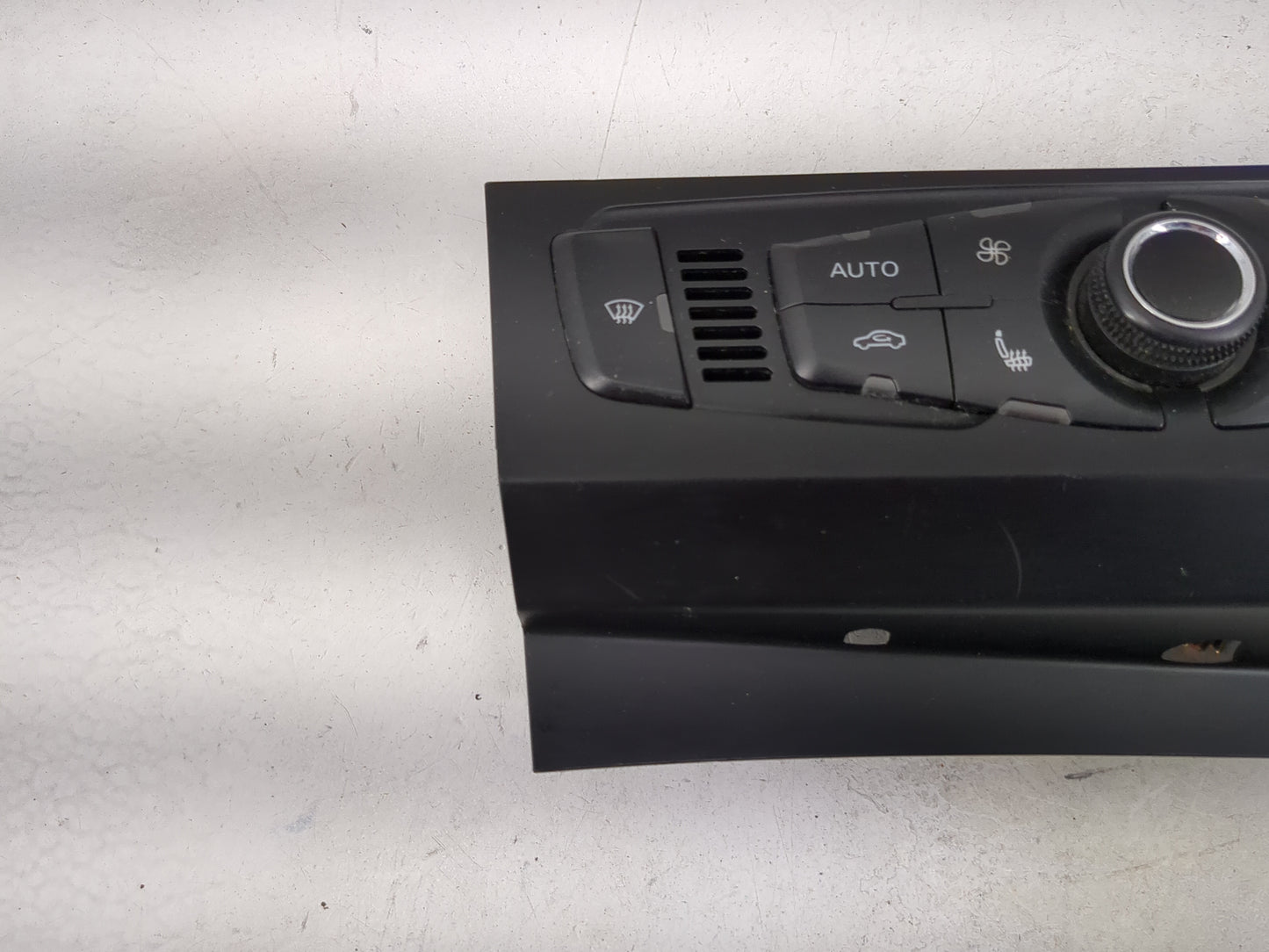 2009-2012 Audi A4 Climate Control Module Temperature AC/Heater Replacement P/N:8T1820043AA A2C53307431 Fits OEM Used Auto Pa