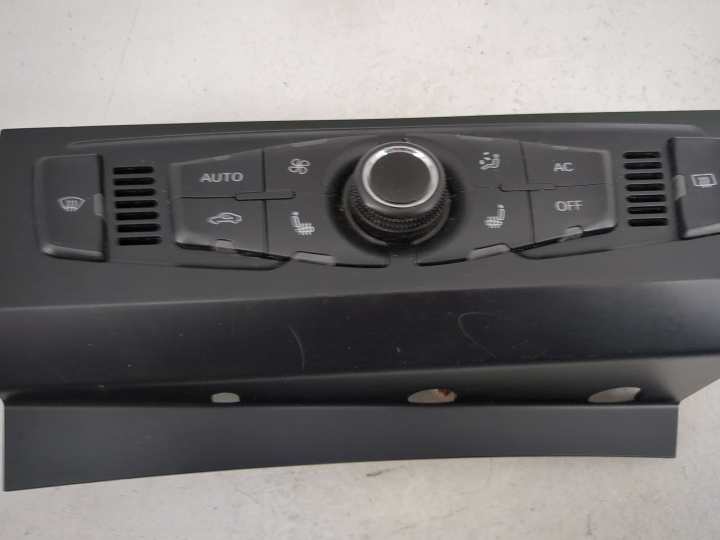 2009-2012 Audi A4 Climate Control Module Temperature AC/Heater Replacement P/N:8T1820043AA A2C53307431 Fits OEM Used Auto Pa