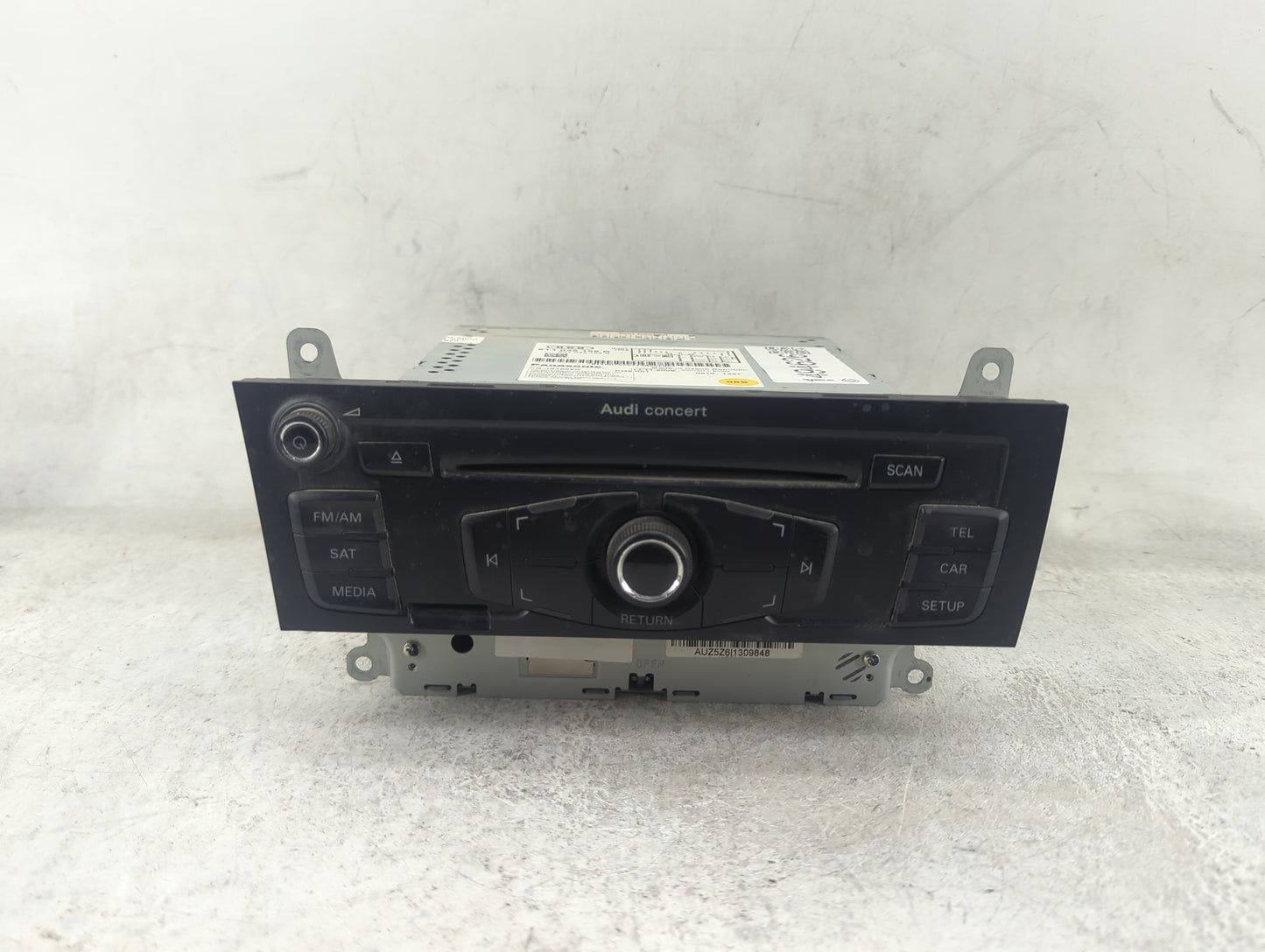 2010-2012 Audi A4 Radio AM FM Cd Player Receiver Replacement P/N:8T1035186R CQ-JA1962G Fits OEM Used Auto Parts - Oemusedaut