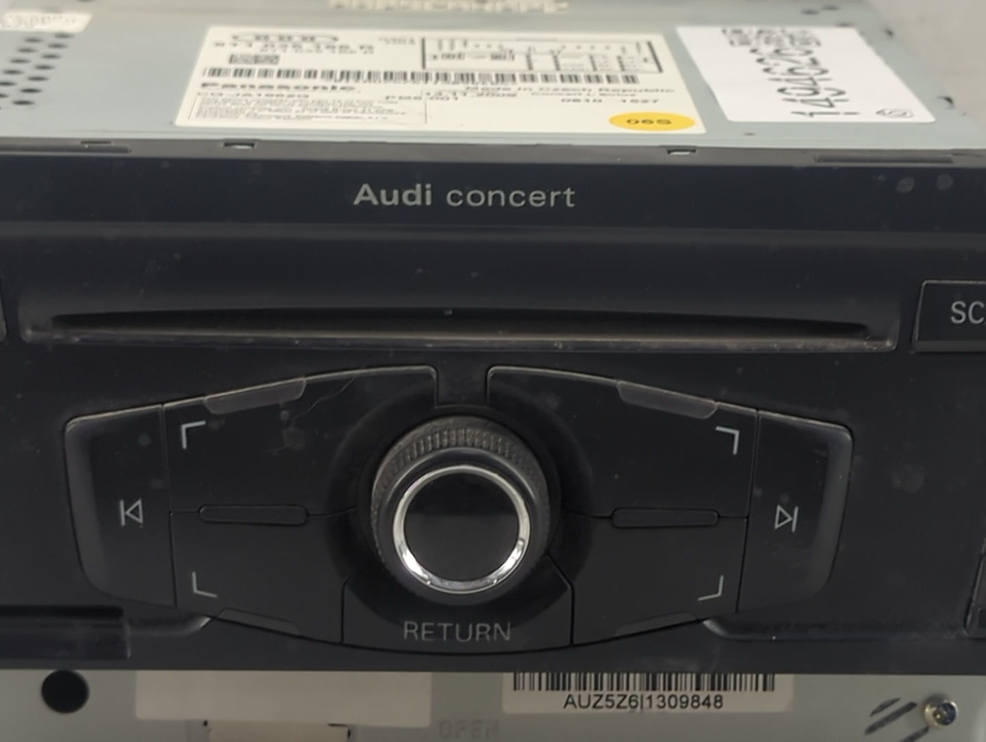2010-2012 Audi A4 Radio AM FM Cd Player Receiver Replacement P/N:8T1035186R CQ-JA1962G Fits OEM Used Auto Parts - Oemusedaut