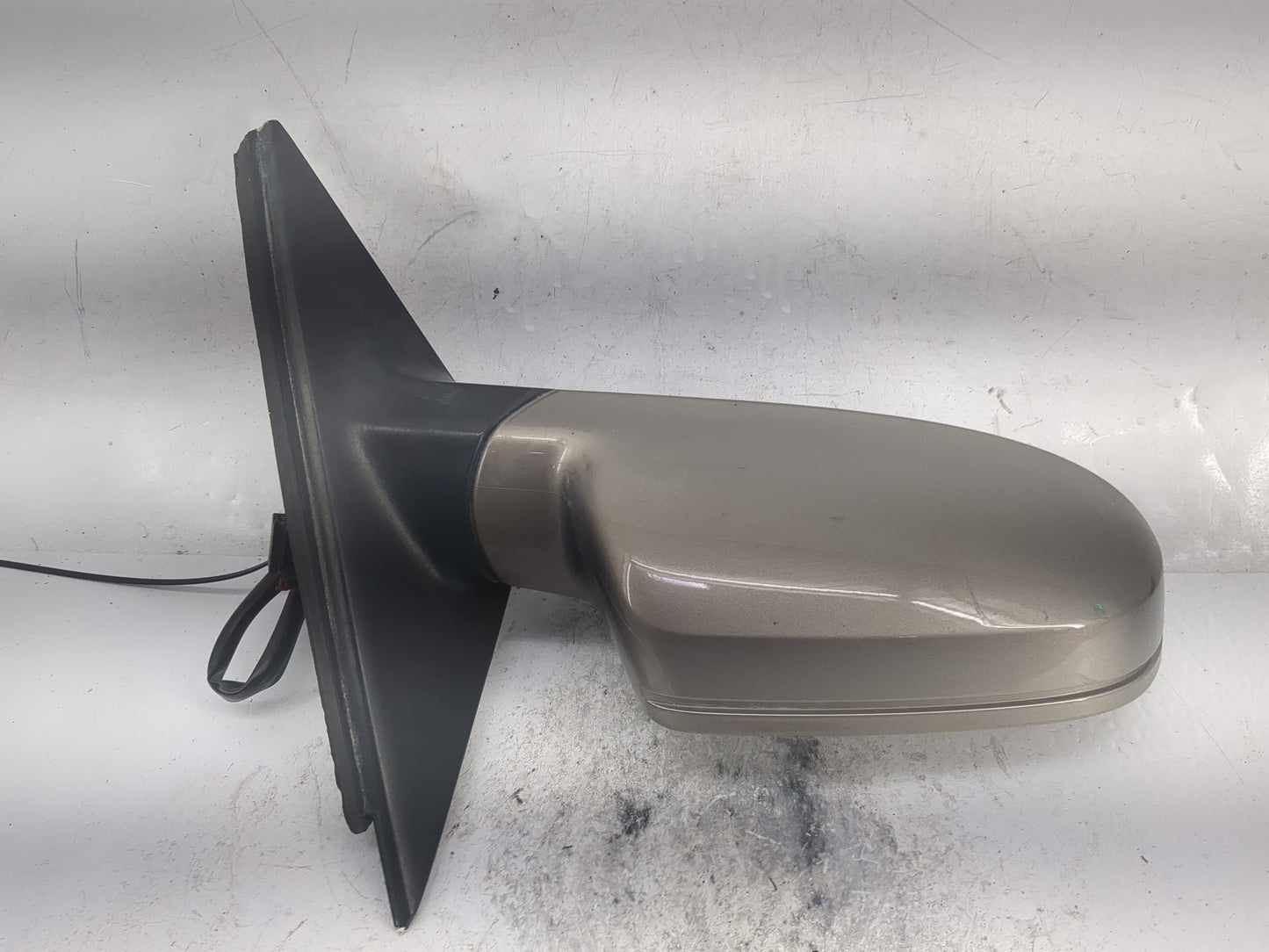 2010-2016 Audi A4 Passenger Side View Mirror - Right Door Mirror OEM Used - Oemusedautoparts1.com