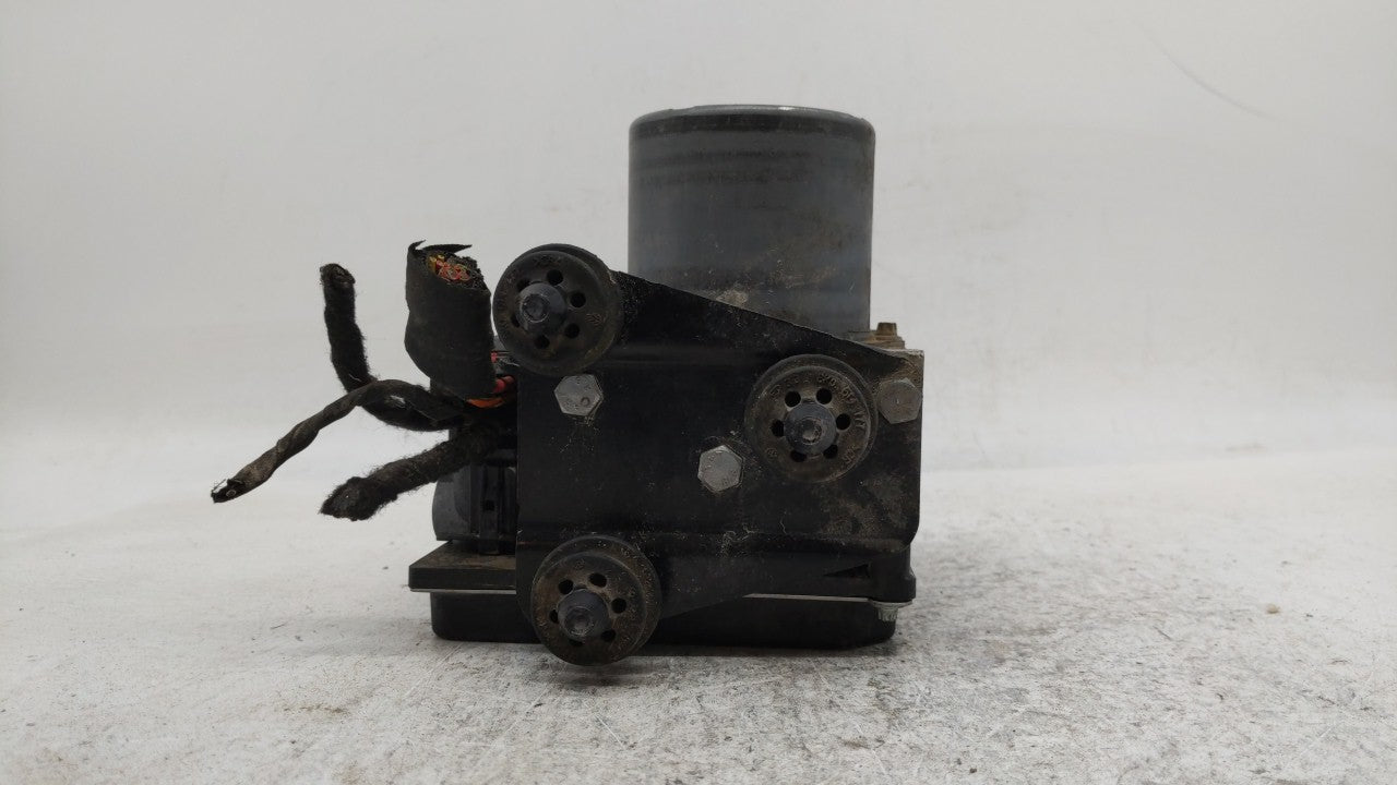 2010-2012 Audi A4 ABS Pump Control Module Replacement P/N:8K0 907 379 BH 8K0 907 379 BT, 8K0 614 517 CT Fits Fits 2010 2011 