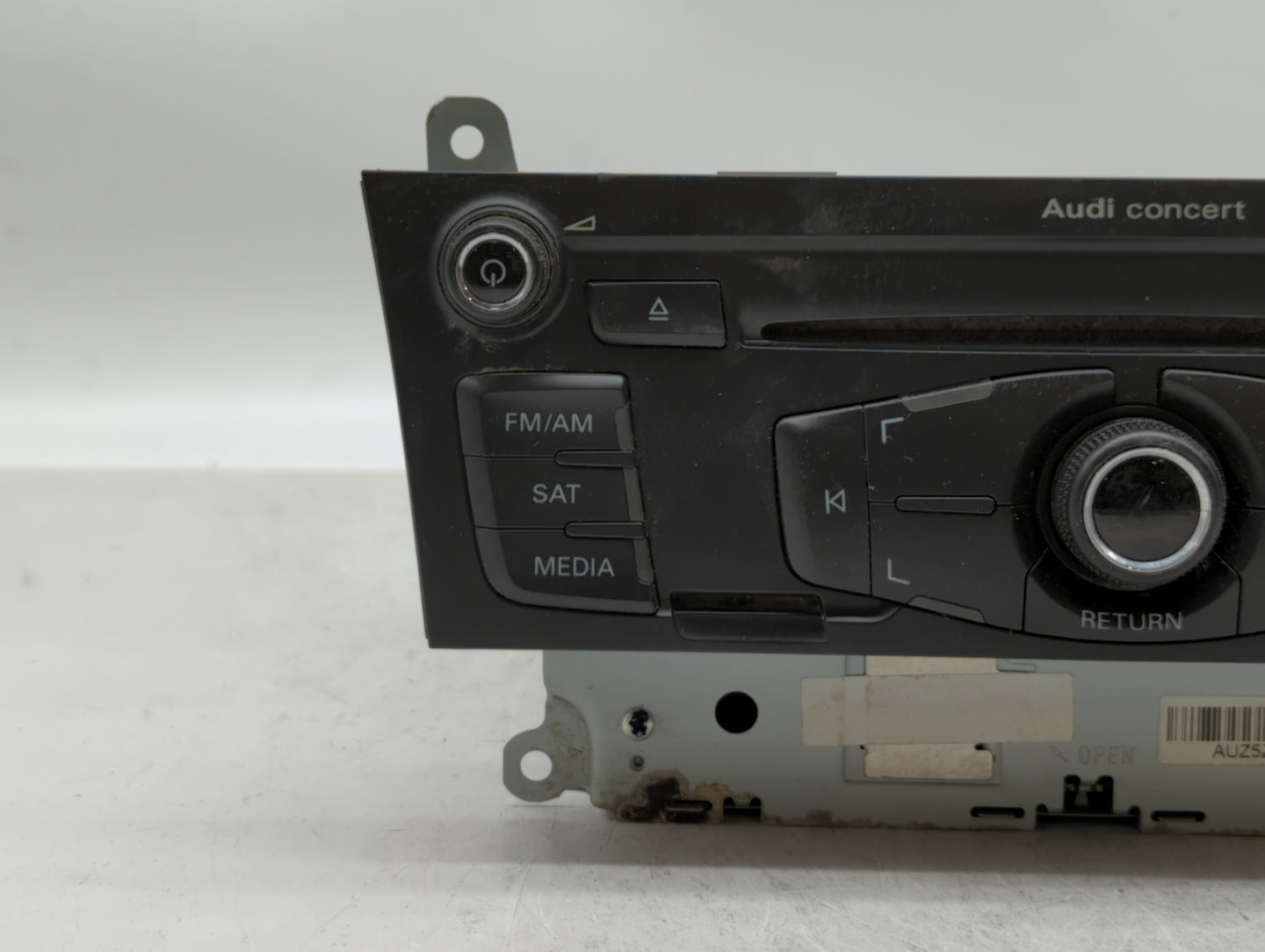 2010-2012 Audi A4 Radio AM FM Cd Player Receiver Replacement P/N:8T1 035 186 R 4G0035082C Fits OEM Used Auto Parts - Oemused