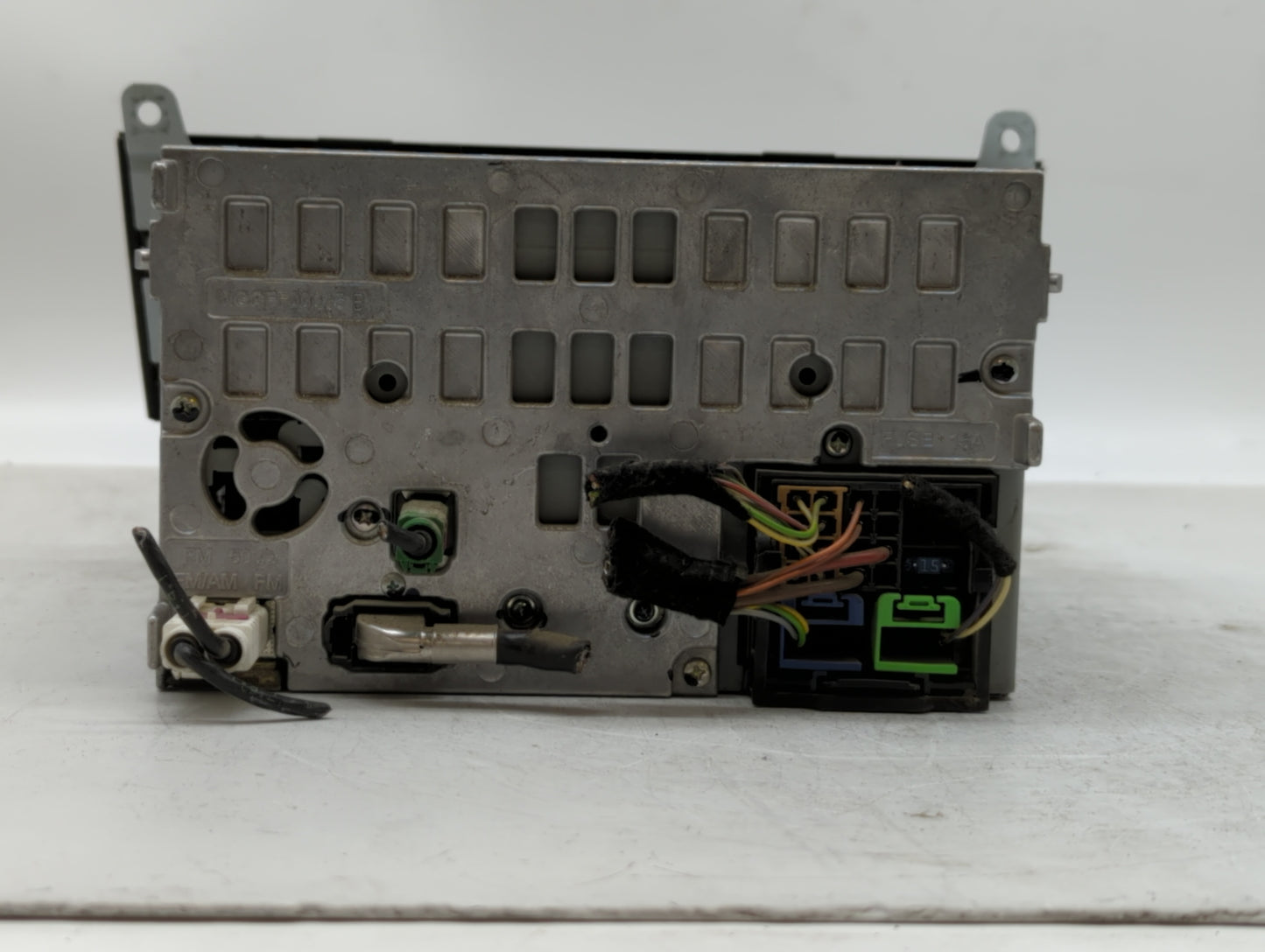 2010-2012 Audi A4 Radio AM FM Cd Player Receiver Replacement P/N:8T1 035 186 R 4G0035082C Fits OEM Used Auto Parts - Oemused