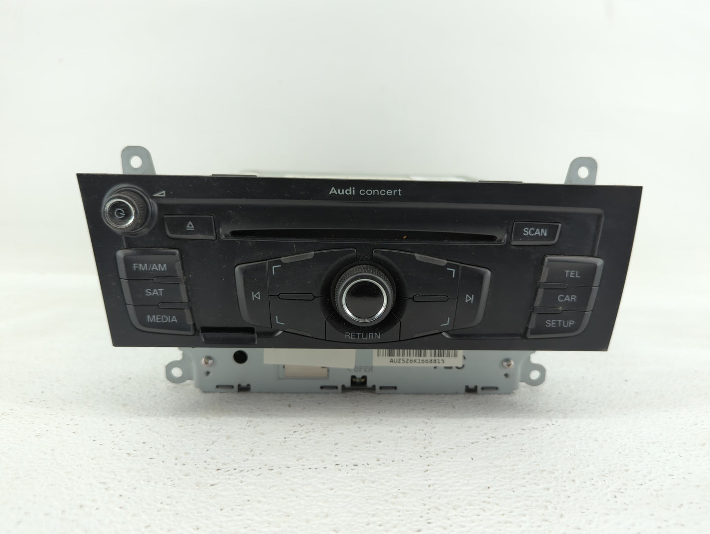 2010-2012 Audi A4 Radio AM FM Cd Player Receiver Replacement P/N:8T1 035 186 R 4G0035082C Fits OEM Used Auto Parts - Oemused