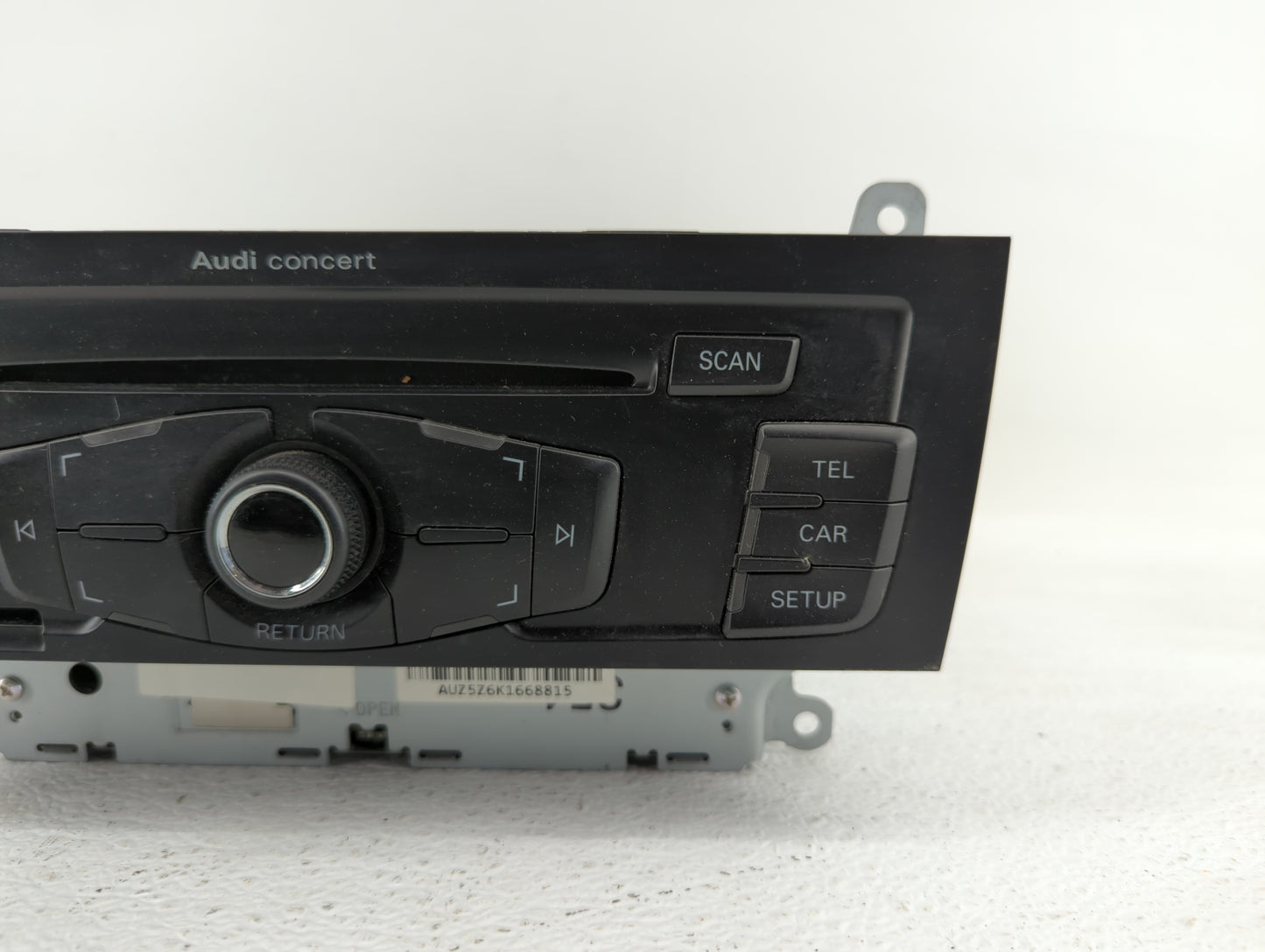 2010-2012 Audi A4 Radio AM FM Cd Player Receiver Replacement P/N:8T1 035 186 R 4G0035082C Fits OEM Used Auto Parts - Oemused