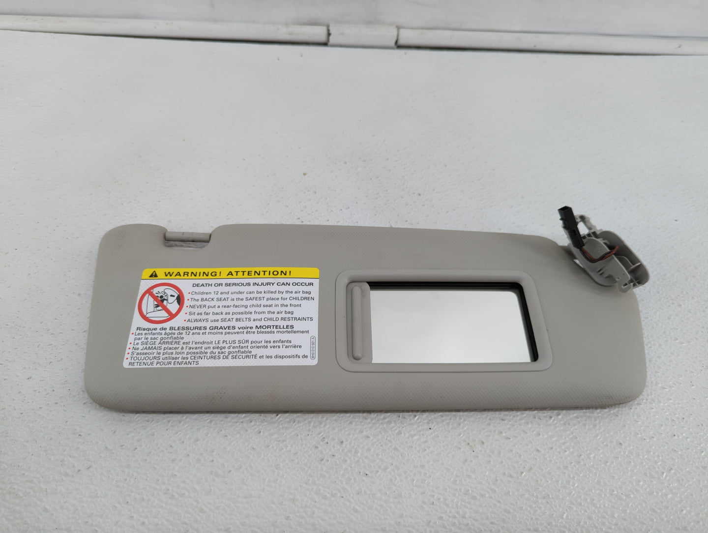 2009-2012 Audi A4 Sun Visor Shade Replacement Passenger Right Mirror Fits Fits 2009 2010 2011 2012 OEM Used Auto Parts - Oem