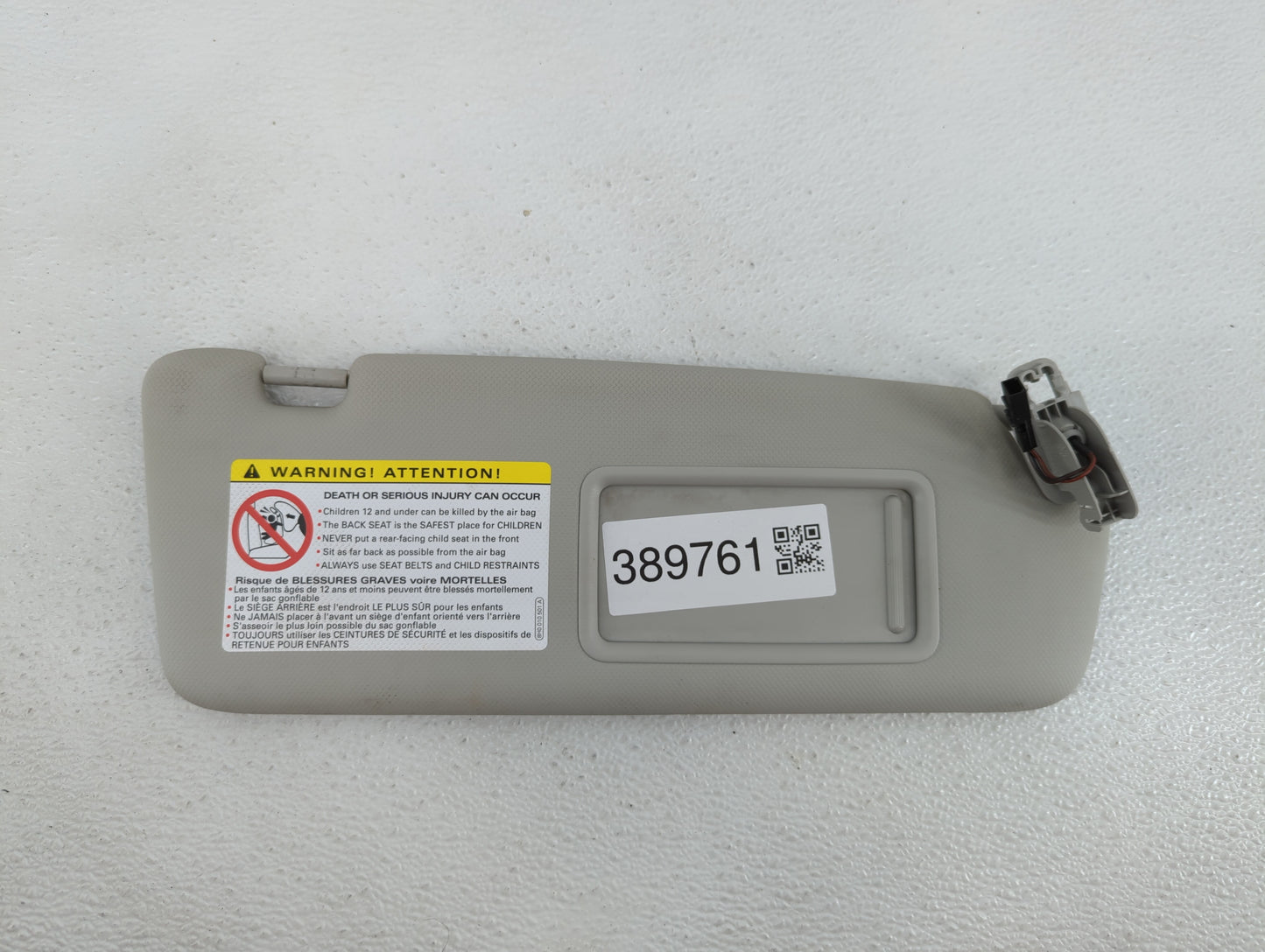 2009-2012 Audi A4 Sun Visor Shade Replacement Passenger Right Mirror Fits Fits 2009 2010 2011 2012 OEM Used Auto Parts - Oem