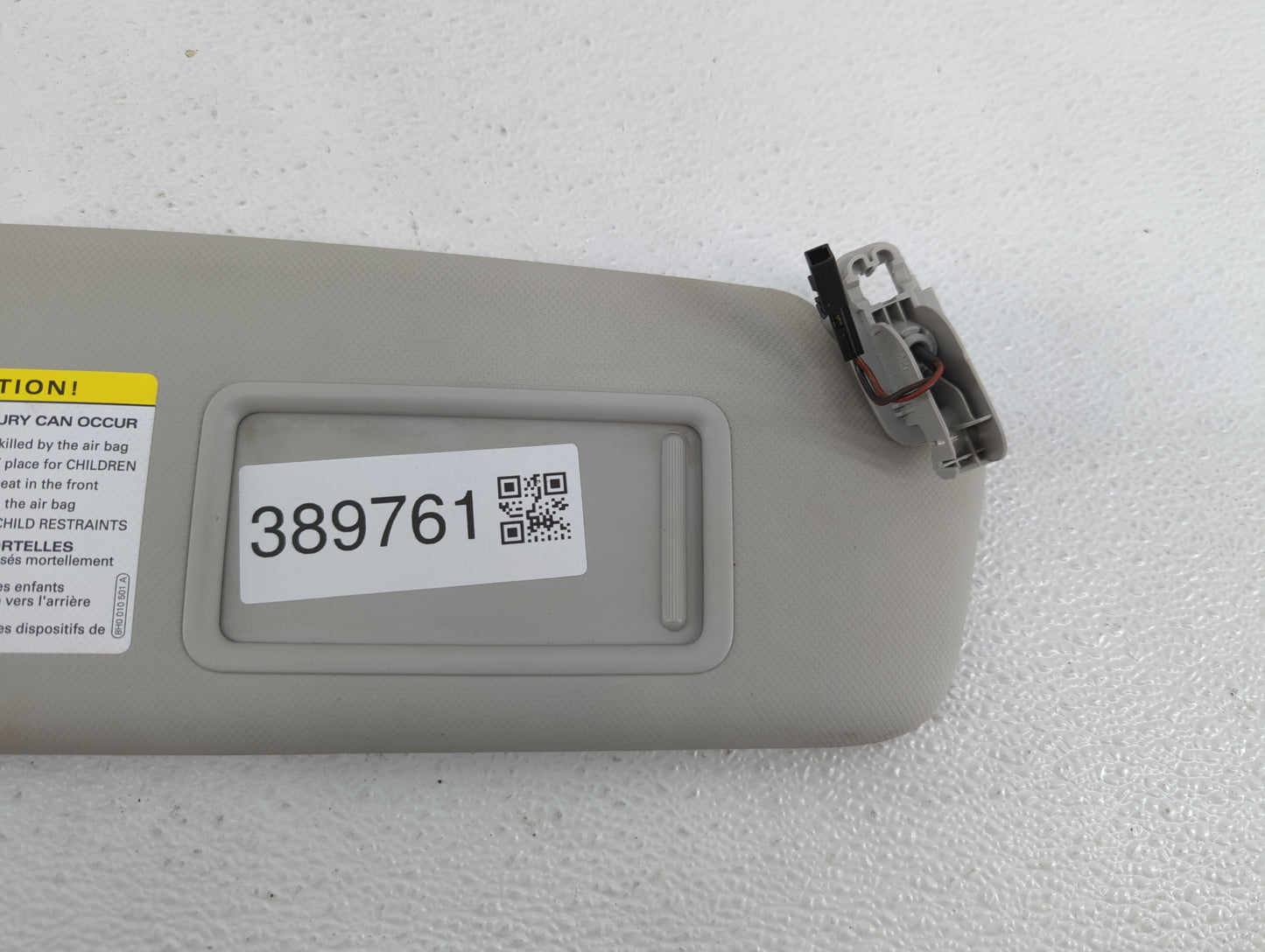 2009-2012 Audi A4 Sun Visor Shade Replacement Passenger Right Mirror Fits Fits 2009 2010 2011 2012 OEM Used Auto Parts - Oem