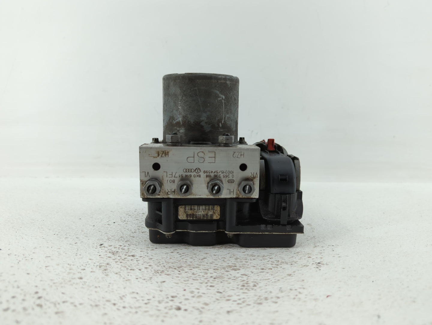 2009-2010 Audi A4 ABS Pump Control Module Replacement P/N:8K0 907 379 CA 8K0 614 517 FL, 8K0 907 379 AF Fits Fits 2009 2010 