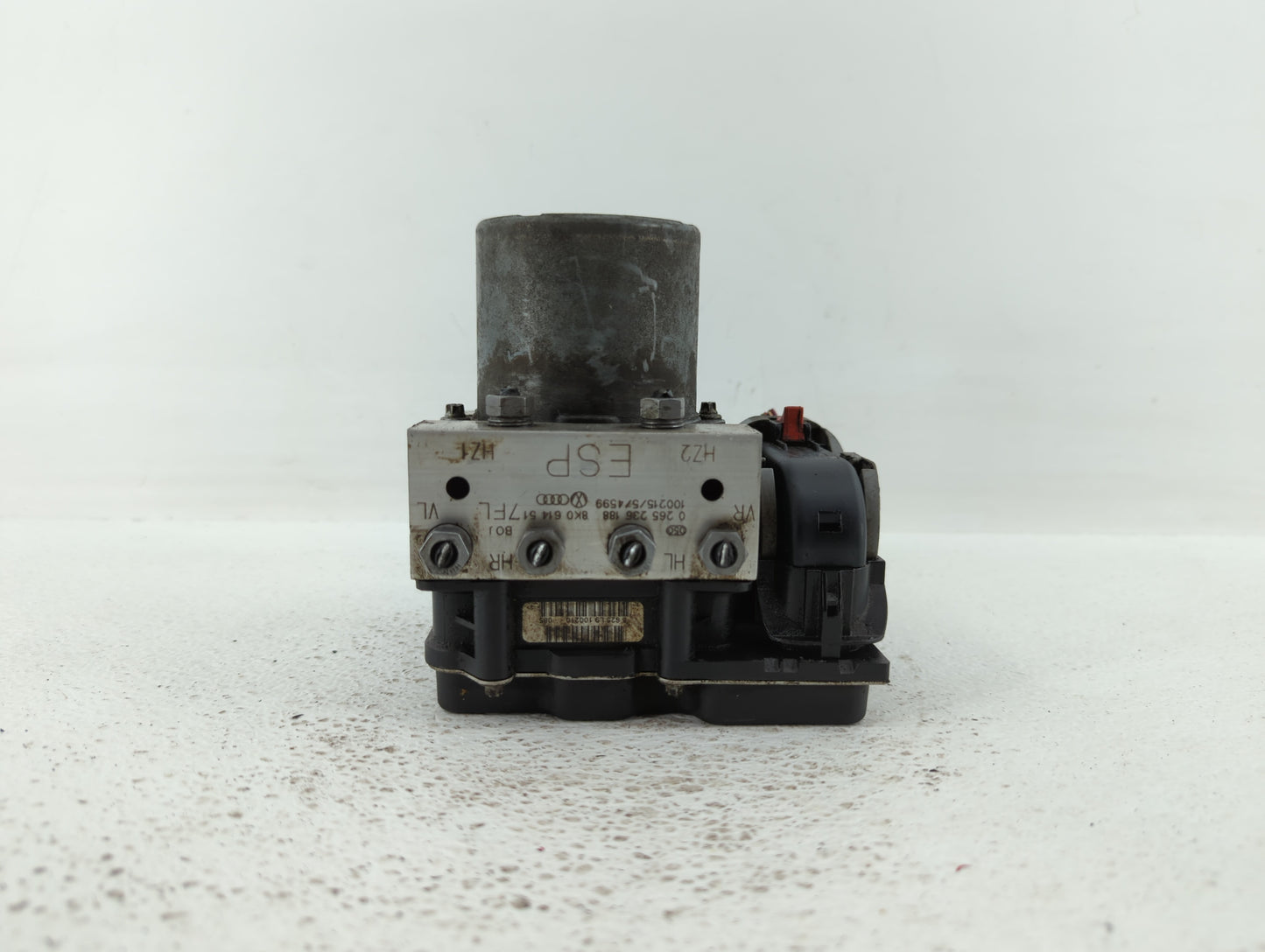 2009-2010 Audi A4 ABS Pump Control Module Replacement P/N:8K0 907 379 CA 8K0 614 517 FL, 8K0 907 379 AF Fits Fits 2009 2010 