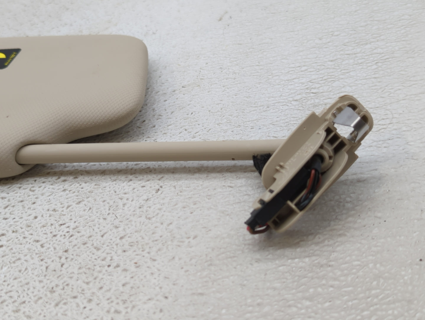 2009-2012 Audi A4 Sun Visor Shade Replacement Passenger Right Mirror Fits Fits 2009 2010 2011 2012 OEM Used Auto Parts - Oem