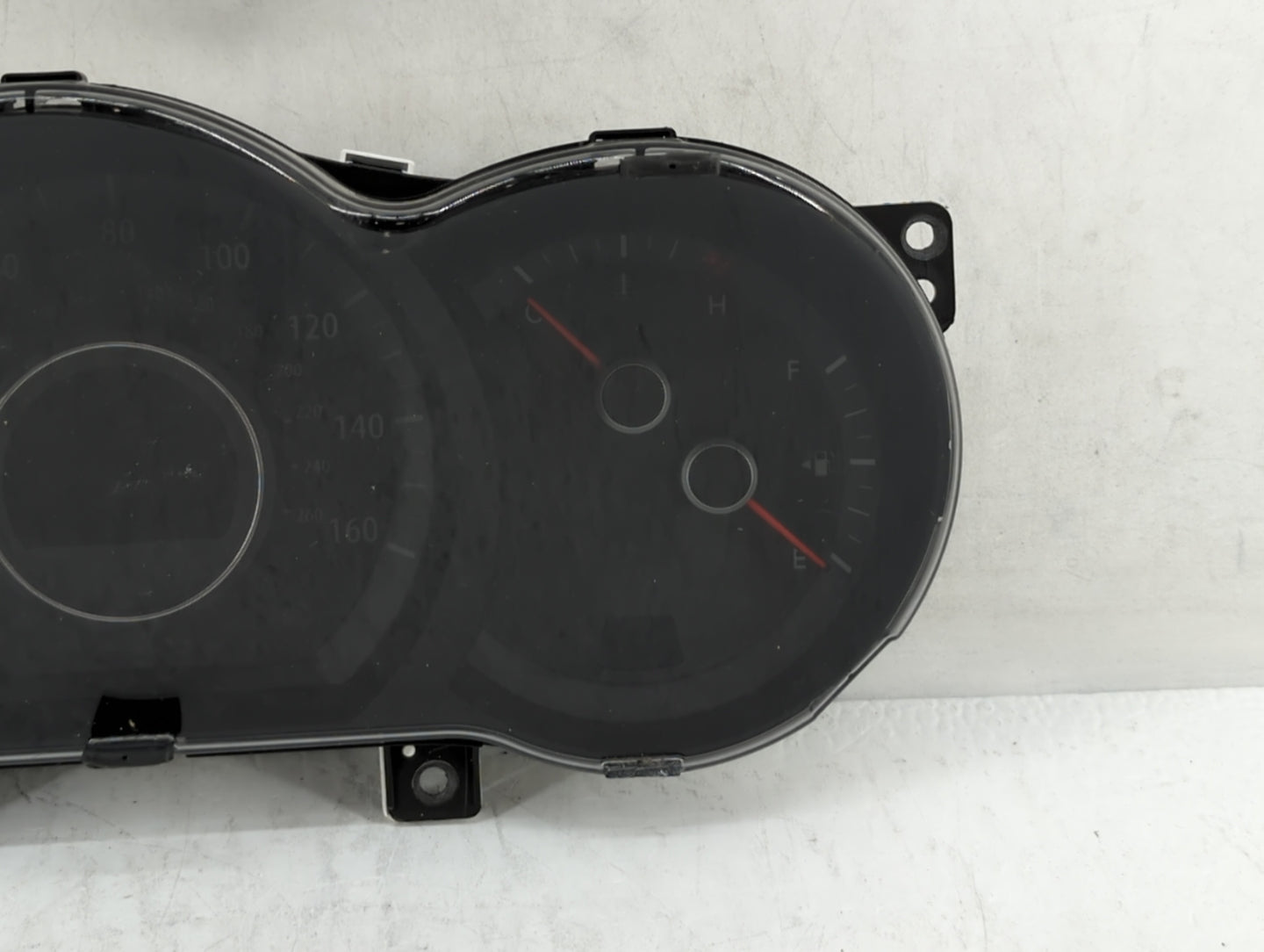2010 Audi A4 Instrument Cluster Speedometer Gauges P/N:94001-2T323 94001-2T322 Fits Fits 2012 2013 OEM Used Auto Parts - Oem