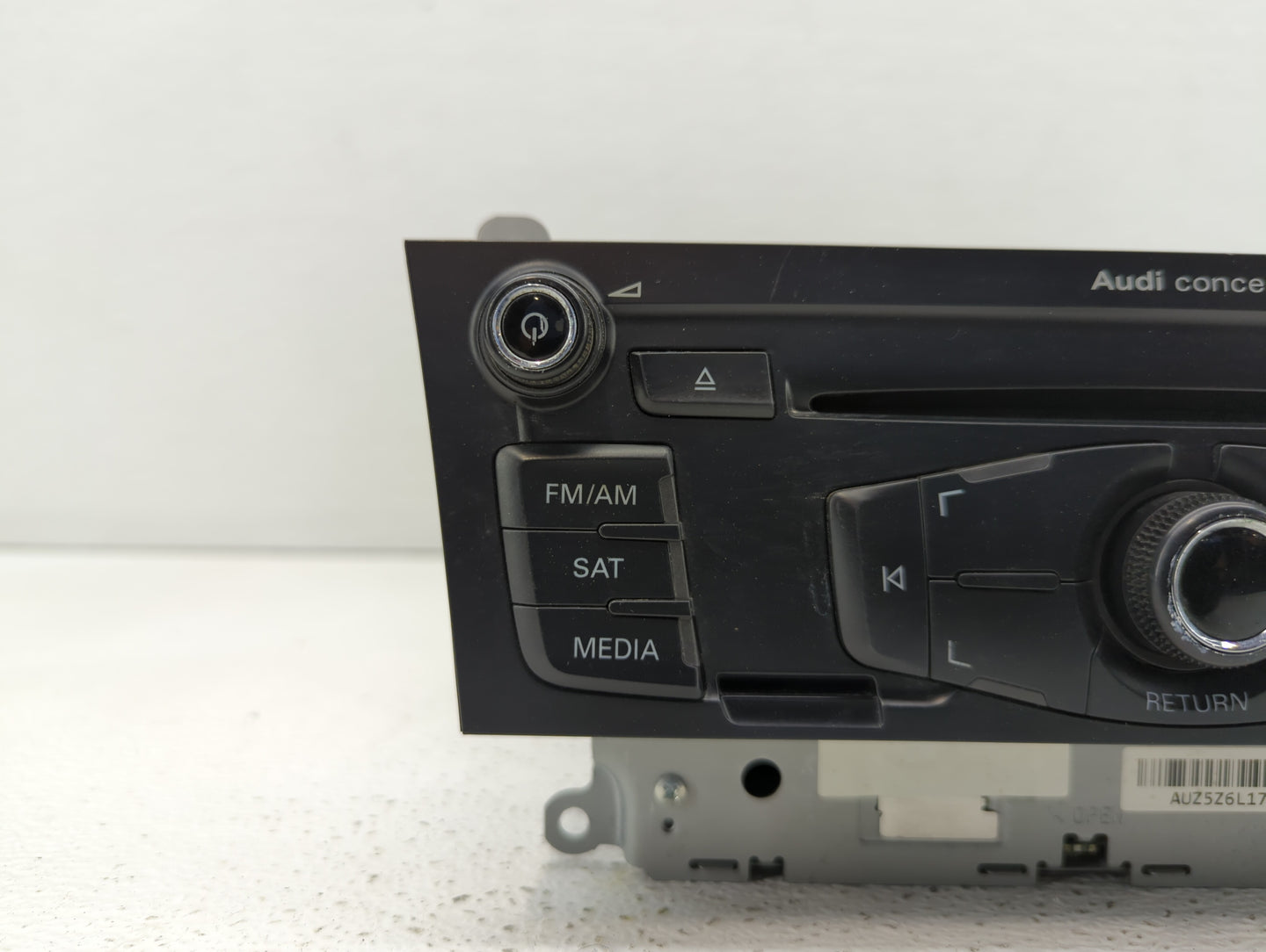 2010-2012 Audi A4 Radio AM FM Cd Player Receiver Replacement P/N:8T1 035 186 R 8T1 035 664 A Fits OEM Used Auto Parts - Oemu