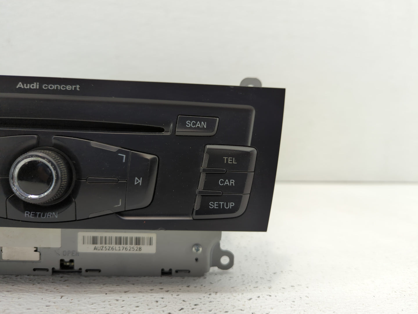 2010-2012 Audi A4 Radio AM FM Cd Player Receiver Replacement P/N:8T1 035 186 R 8T1 035 664 A Fits OEM Used Auto Parts - Oemu