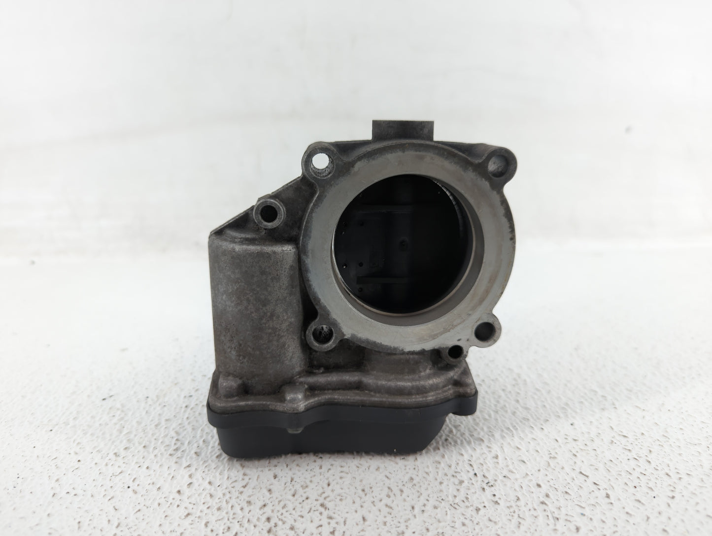 2005-2016 Audi A4 Throttle Body P/N:06F 133 062 T 06F 133 062 Q Fits OEM Used Auto Parts - Oemusedautoparts1.com
