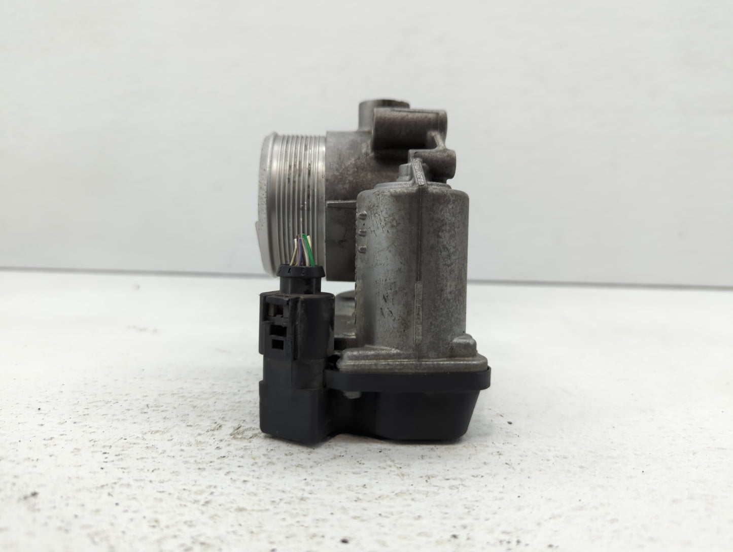 2005-2016 Audi A4 Throttle Body P/N:06F 133 062 T 06F 133 062 Q Fits OEM Used Auto Parts - Oemusedautoparts1.com