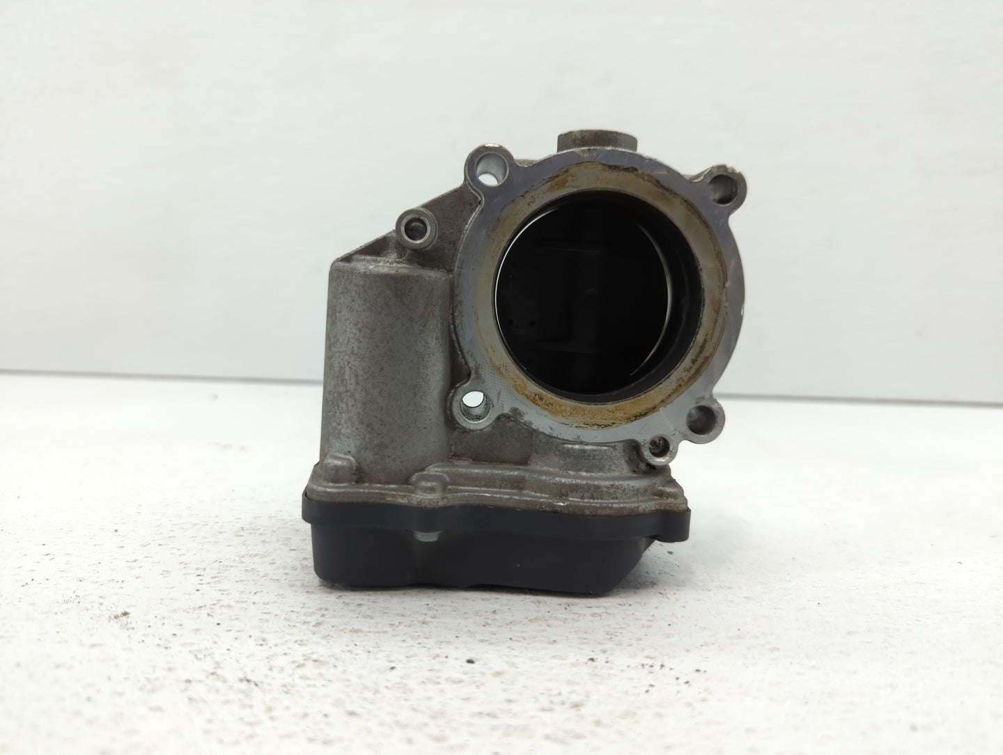2005-2016 Audi A4 Throttle Body P/N:06F 133 062 T 06F 133 062 Q Fits OEM Used Auto Parts - Oemusedautoparts1.com