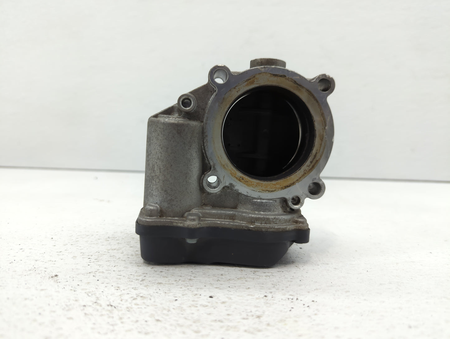 2005-2016 Audi A4 Throttle Body P/N:06F 133 062 T 06F 133 062 Q Fits OEM Used Auto Parts - Oemusedautoparts1.com
