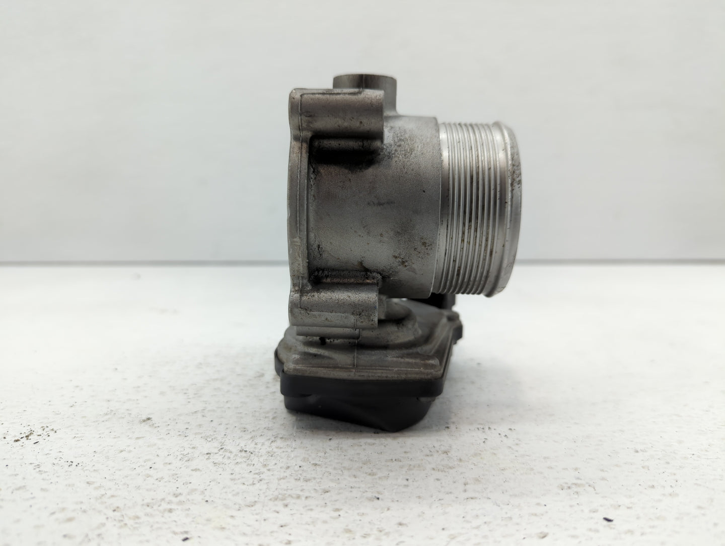2005-2016 Audi A4 Throttle Body P/N:06F 133 062 T 06F 133 062 Q Fits OEM Used Auto Parts - Oemusedautoparts1.com