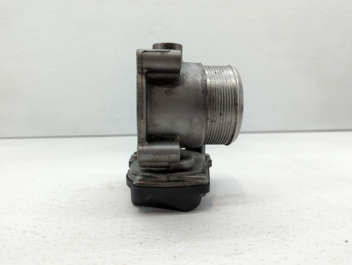 2005-2016 Audi A4 Throttle Body P/N:06F 133 062 T 06F 133 062 Q Fits OEM Used Auto Parts - Oemusedautoparts1.com
