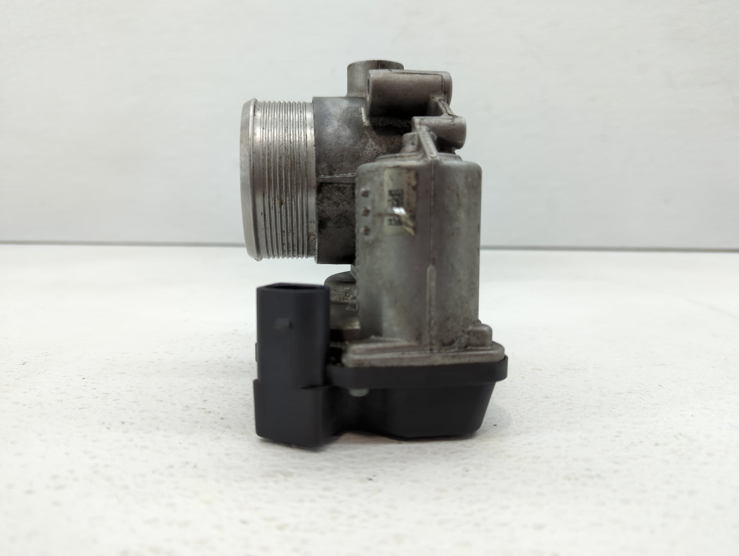 2005-2016 Audi A4 Throttle Body P/N:06F 133 062 T 06F 133 062 Q Fits OEM Used Auto Parts - Oemusedautoparts1.com