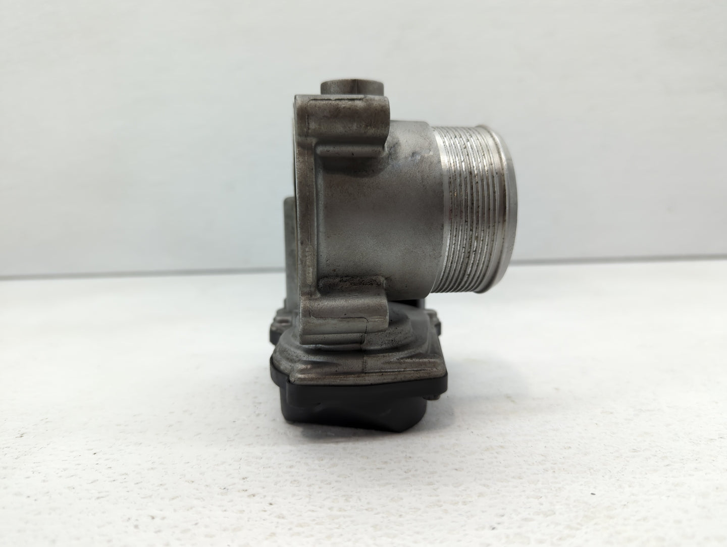 2005-2016 Audi A4 Throttle Body P/N:06F 133 062 T 06F 133 062 Q Fits OEM Used Auto Parts - Oemusedautoparts1.com