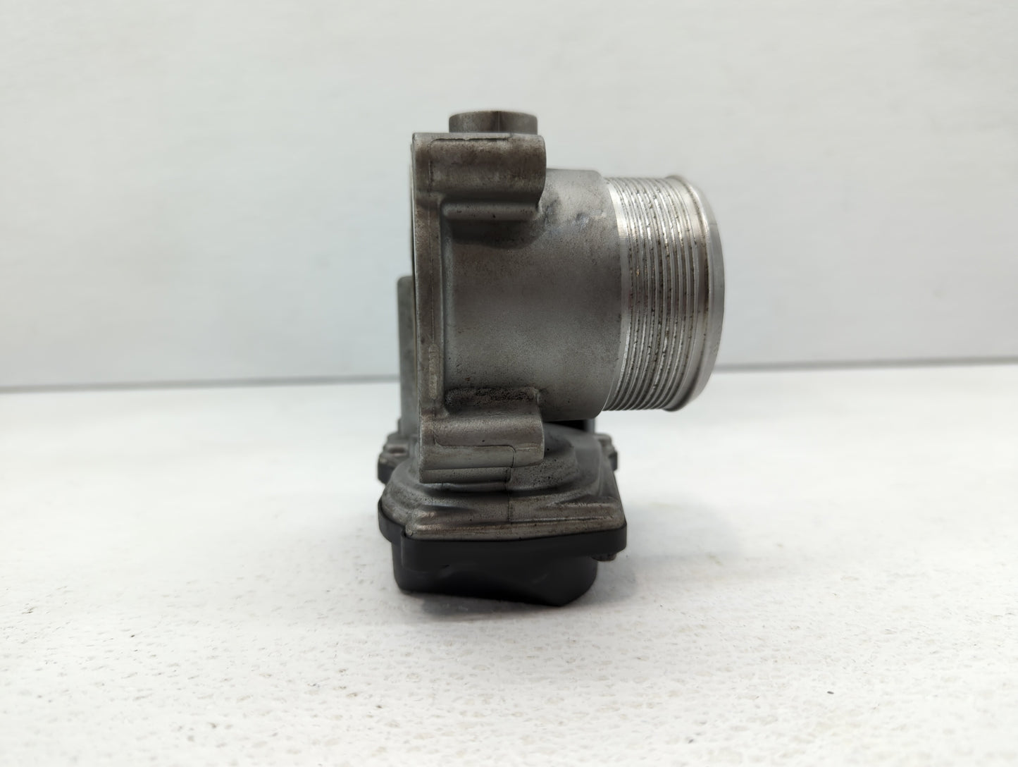 2005-2016 Audi A4 Throttle Body P/N:06F 133 062 T 06F 133 062 Q Fits OEM Used Auto Parts - Oemusedautoparts1.com