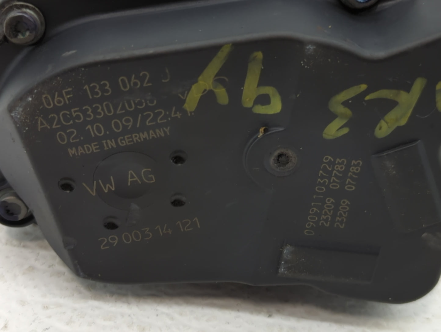 2005-2016 Audi A4 Throttle Body P/N:06F 133 062 T 06F 133 062 Q Fits OEM Used Auto Parts - Oemusedautoparts1.com