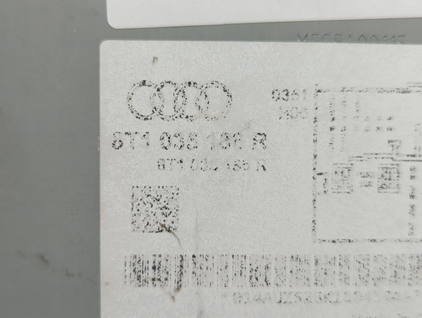 2010-2012 Audi A4 Radio AM FM Cd Player Receiver Replacement P/N:8T1 035 186 R 8T1 035 664 A Fits OEM Used Auto Parts - Oemu