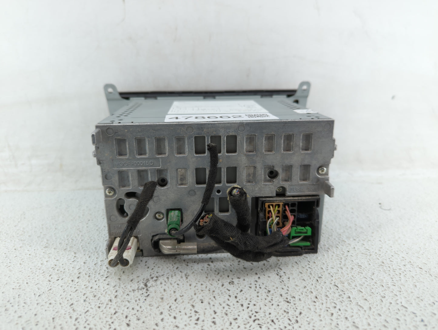 2010-2012 Audi A4 Radio AM FM Cd Player Receiver Replacement P/N:8T1 035 186 R 8T1 035 664 A Fits OEM Used Auto Parts - Oemu