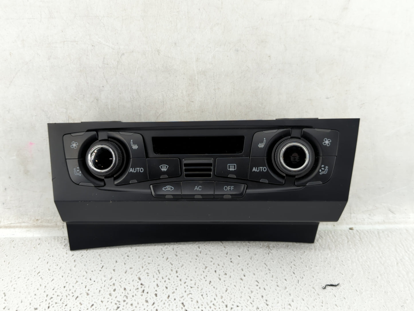 2010-2012 Audi A4 Am Fm Cd Player Radio Receiver - Oemusedautoparts1.com
